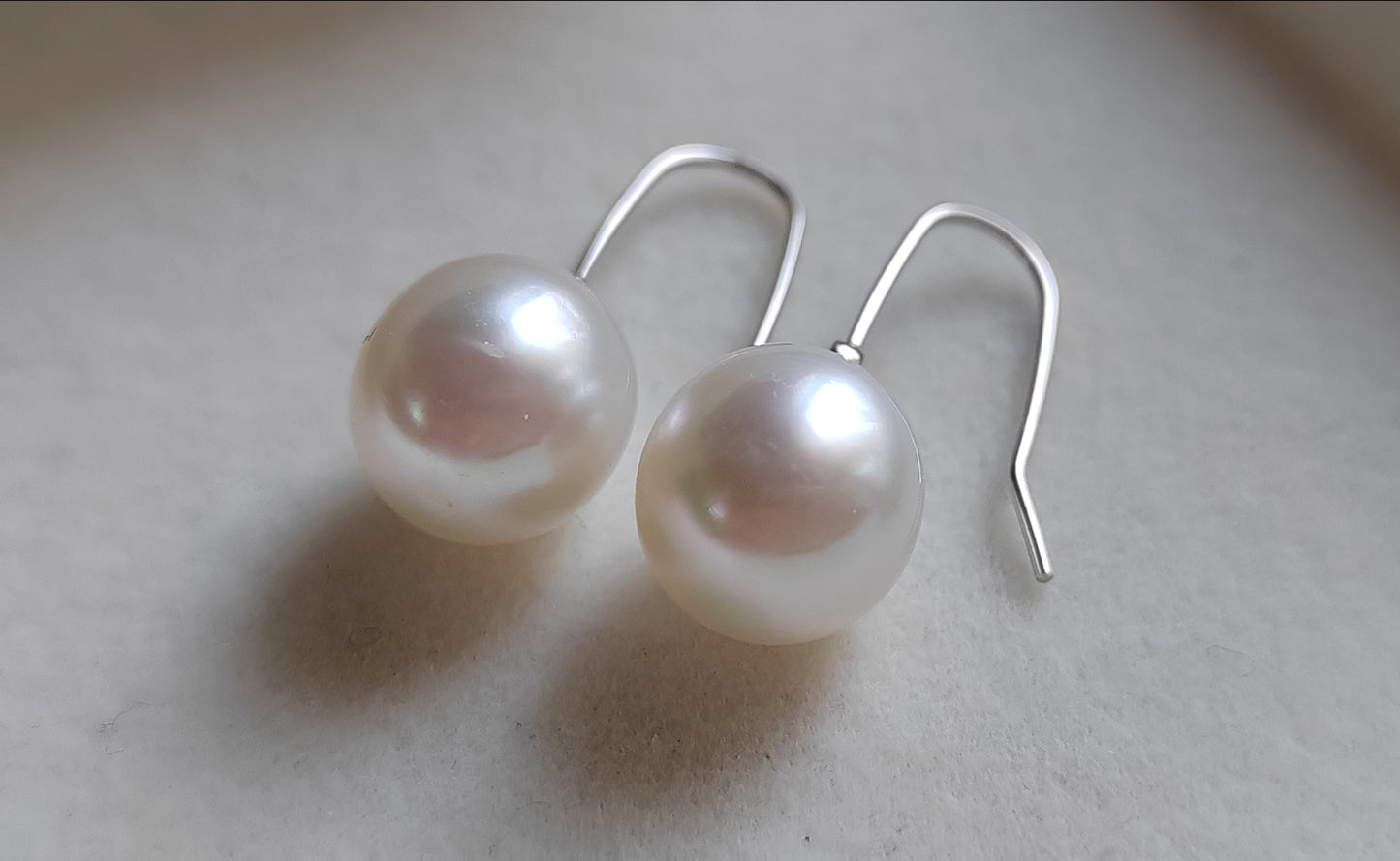 9.3mm Genuine south sea white pearls drop earrings 18ct white gold diamond