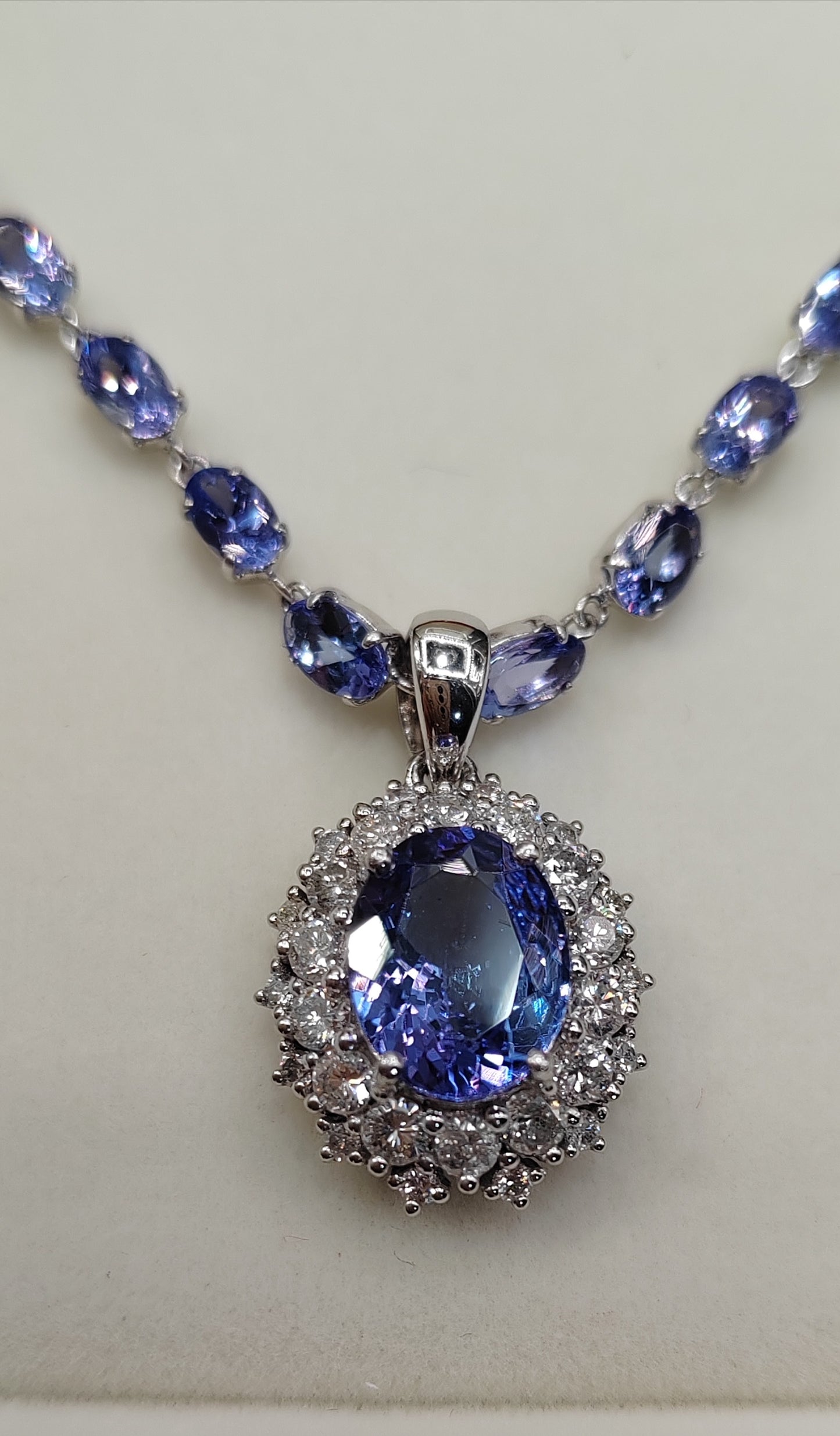 12ct Natural Tanzanite 0.81ct natural brilliant diamonds fine Platinum Pt900 necklace and pendant