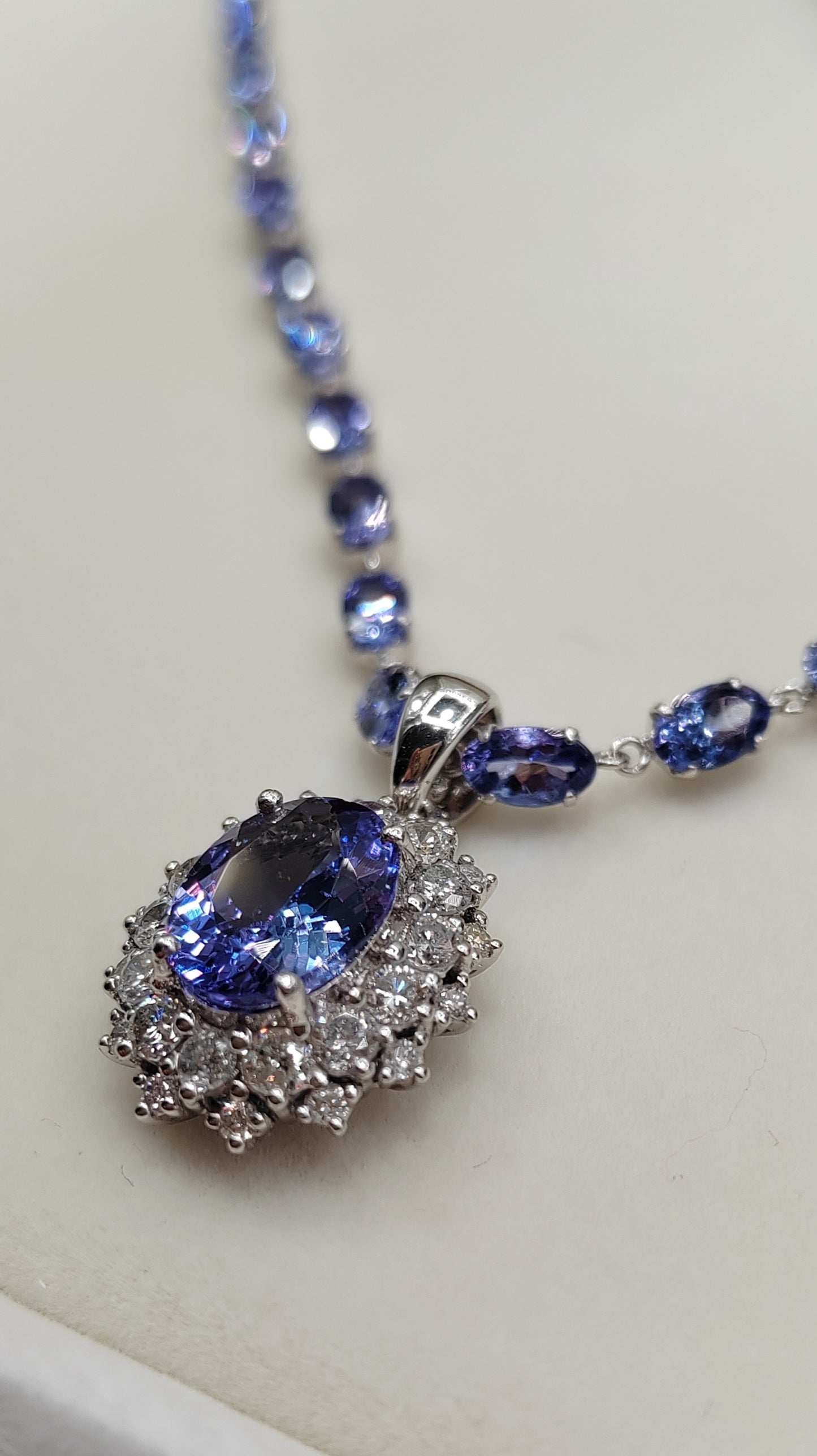 12ct Natural Tanzanite 0.81ct natural brilliant diamonds fine Platinum Pt900 necklace and pendant