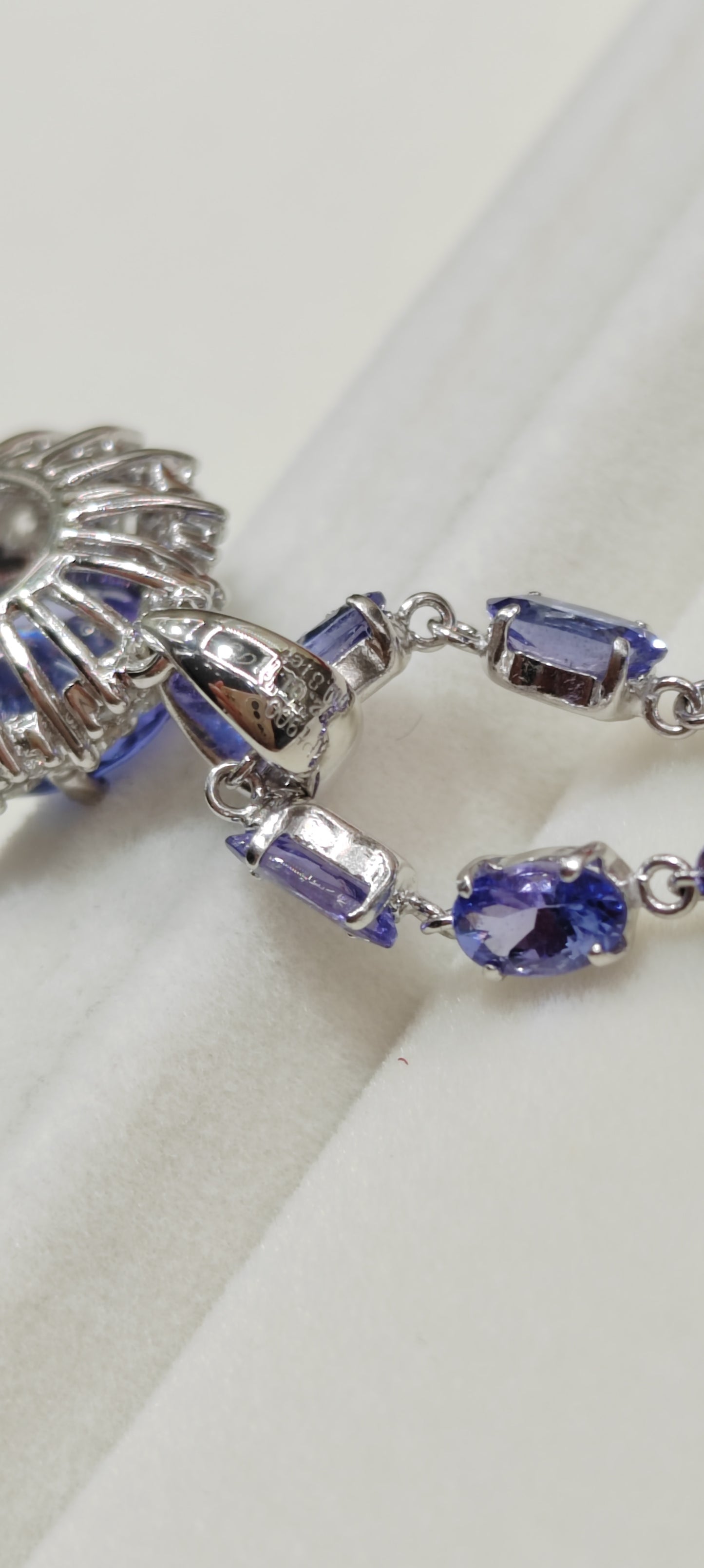 12ct Natural Tanzanite 0.81ct natural brilliant diamonds fine Platinum Pt900 necklace and pendant