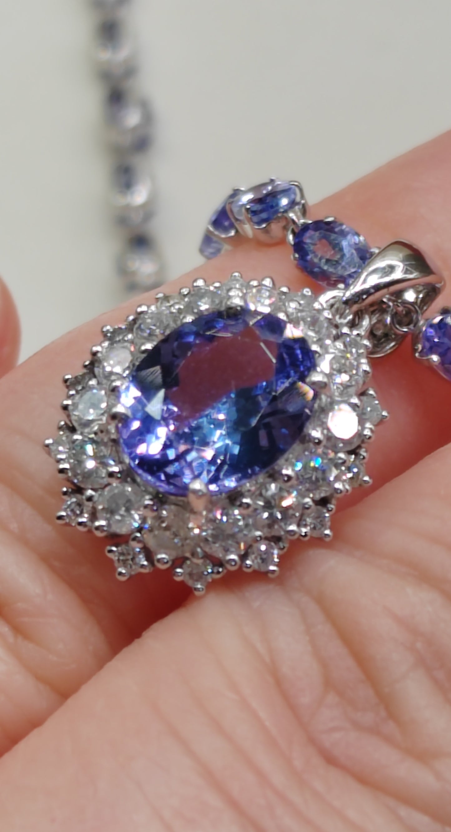 12ct Natural Tanzanite 0.81ct natural brilliant diamonds fine Platinum Pt900 necklace and pendant