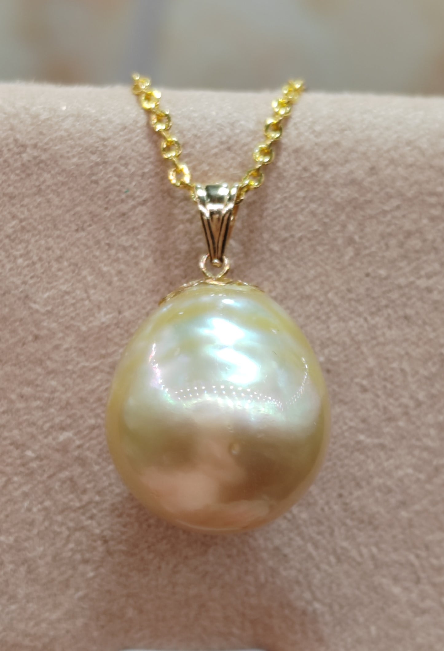 18ct gold classic pendant genuine golden south sea pearl 14.8x17mm