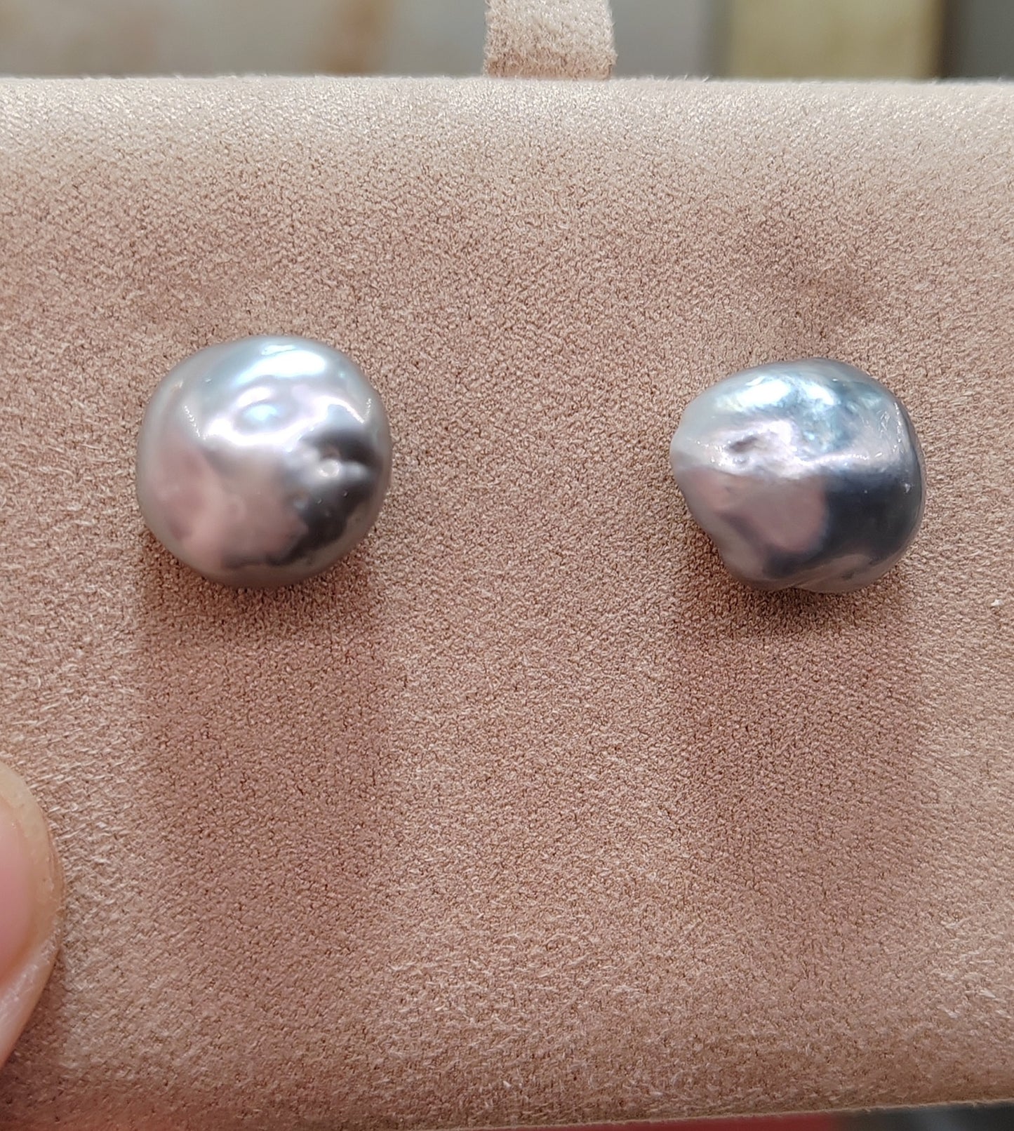 'Nuvole' rare find 21.65ct genuine Keshi south Sea Pearls 18ct white gold earrings