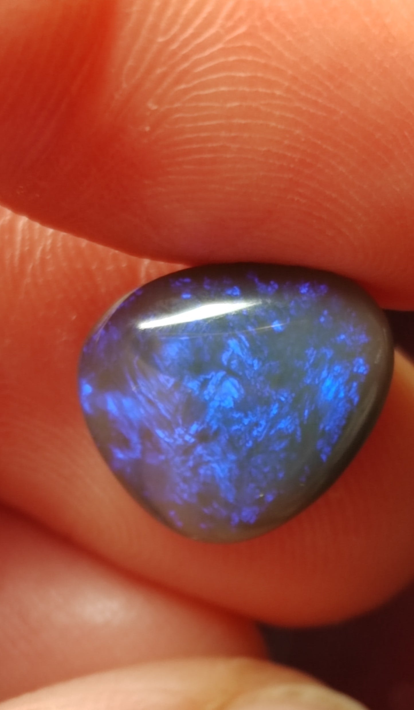 3.5ct Solid Australian dark opal Lightning ridge 12x11x4.5mm