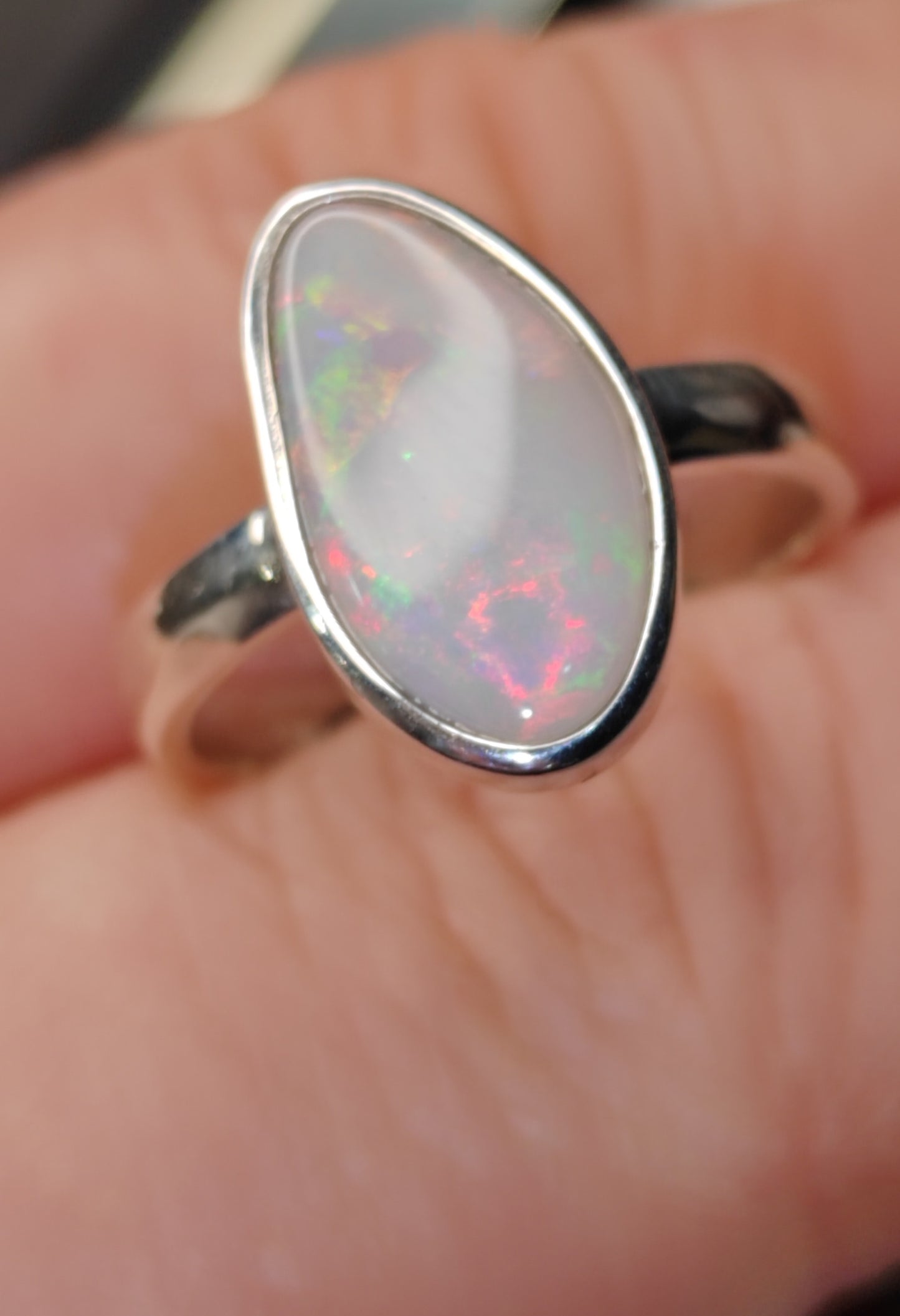 1.88ct Solid Australian Crystal opal sterling Silver cocktail ring size N