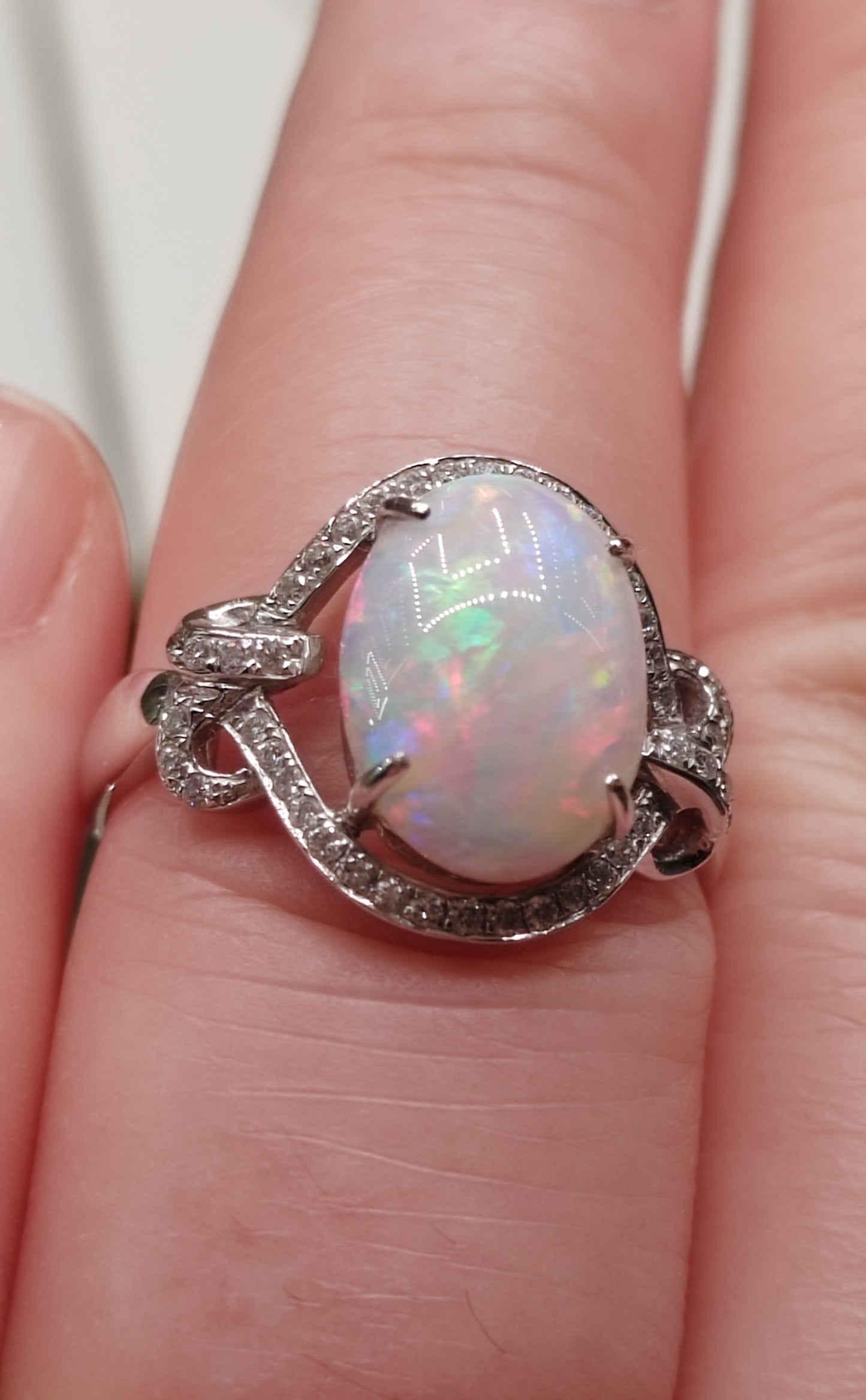 2.295ct Solid Australian Crystal opal 18ct white gold diamonds ring