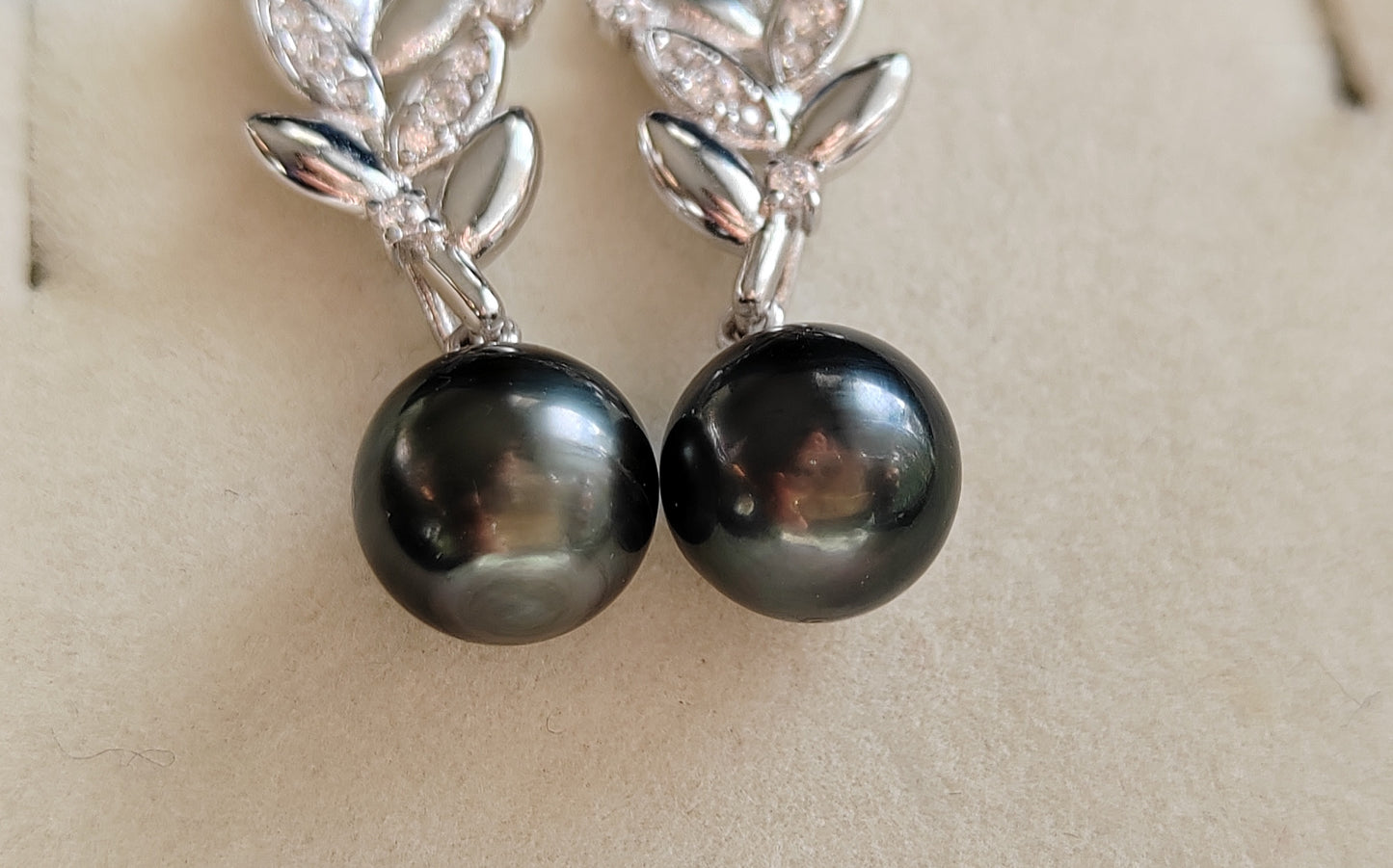 8.8mm Genuine tahitian south sea pearls round two-way earrings sterling silver