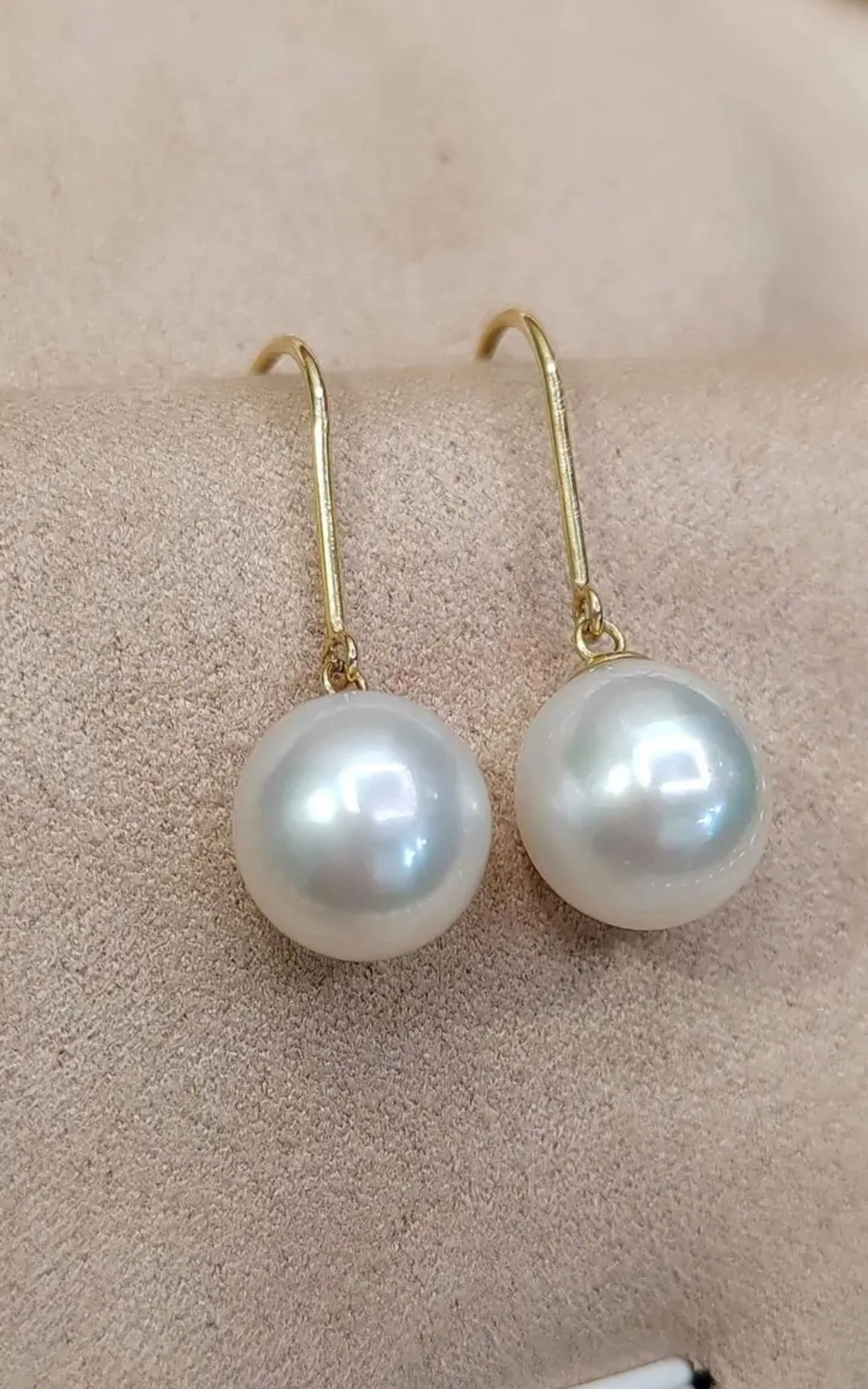 9.1mm Genuine south sea white pearls classic 18k gold dangle earrings