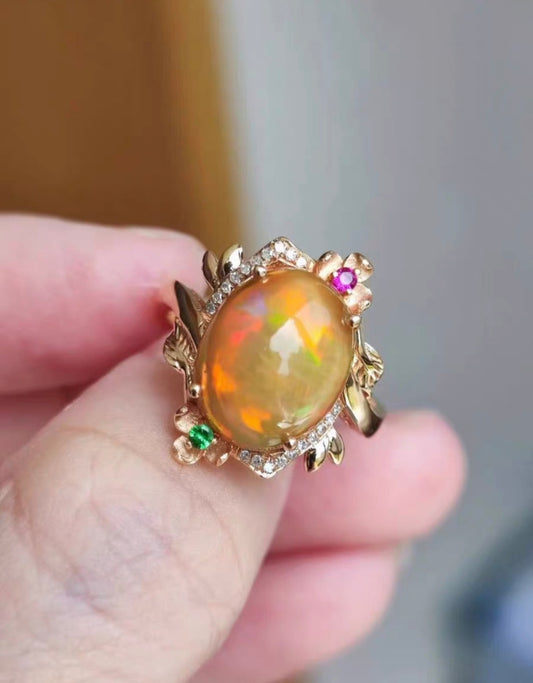 18ct gold diamond natural opal ring M1/2