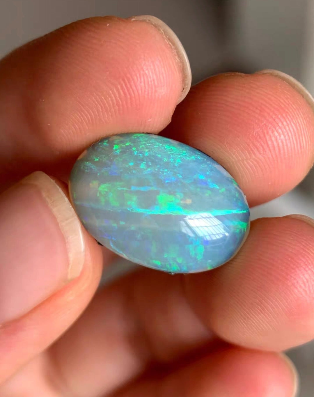 'Vivonne Bay' 7.75ct Solid Australian Crystal opal Coober Pedy 18.3x12.8x6.1mm