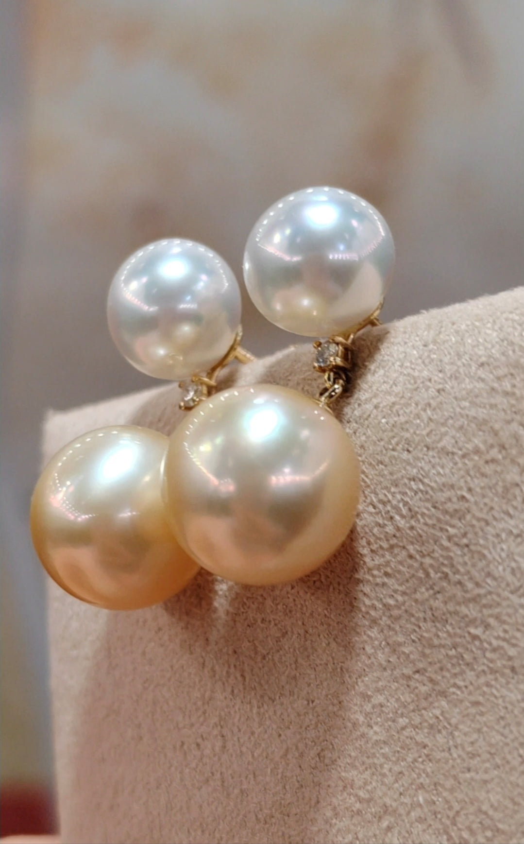 'Double Beauté' 18k gold diamond earrings genuine south sea pearls 8.7-11mm