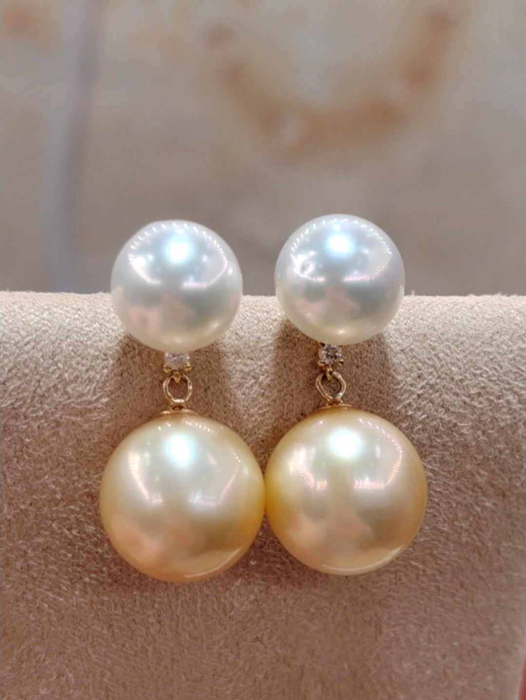 'Double Beauté' 18k gold diamond earrings genuine south sea pearls 8.7-11mm