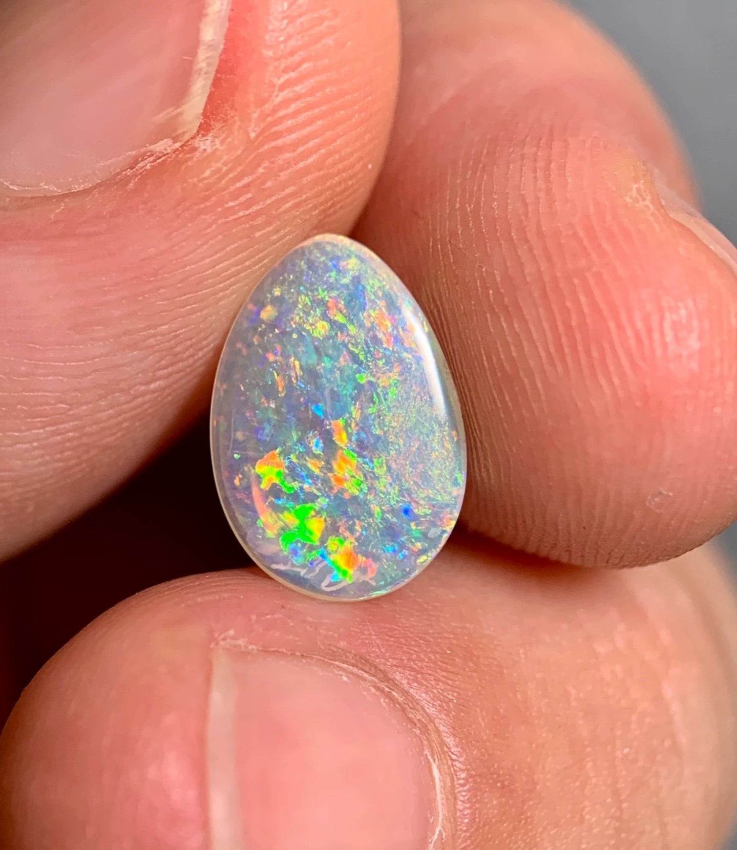 1.25ct Solid Australian Crystal opal Coober Pedy 11.6x8x2.2mm