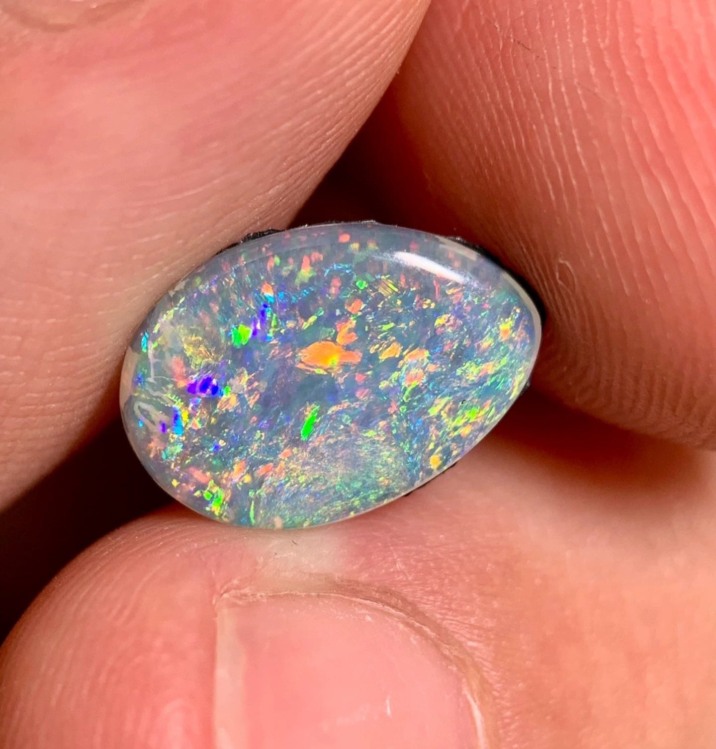 1.25ct Solid Australian Crystal opal Coober Pedy 11.6x8x2.2mm