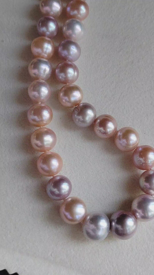 'Rainbow' necklace 10.8-13mm Genuine freshwater pearls