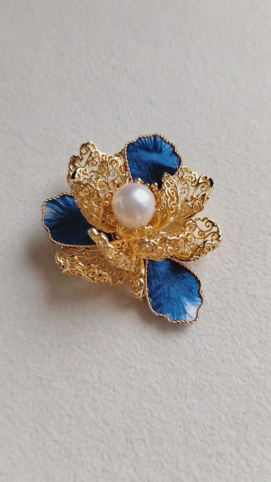 'Peony' brooch /pendant genuine south sea white pearl 9.1mm