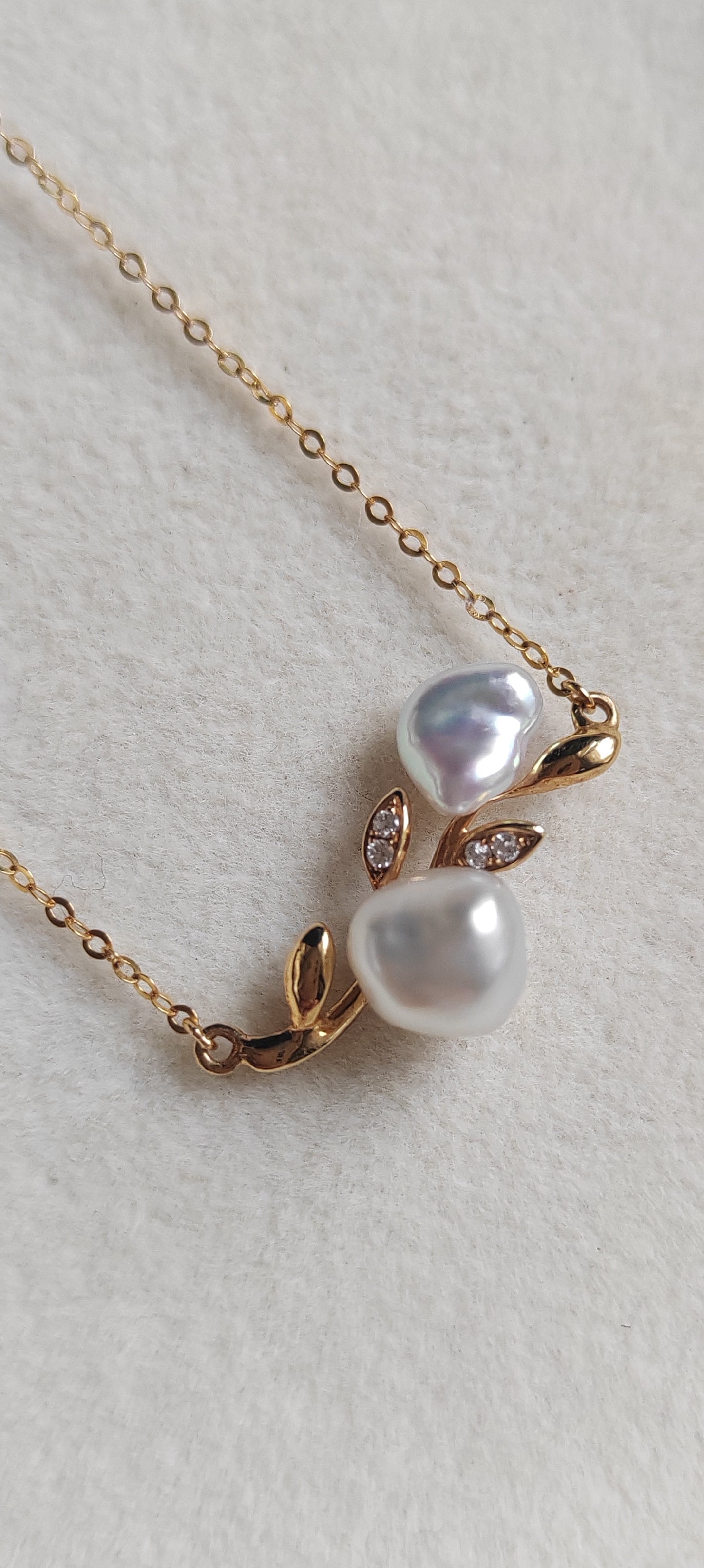 'Blooming flowers' 18k gold necklace genuine south sea Keshi pearls 2.3ct