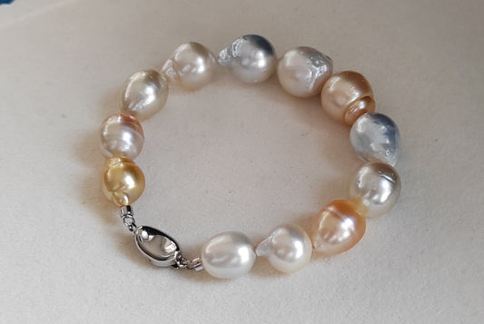 10.8-13.8mm  Genuine south sea pearls classic baroque bracelet