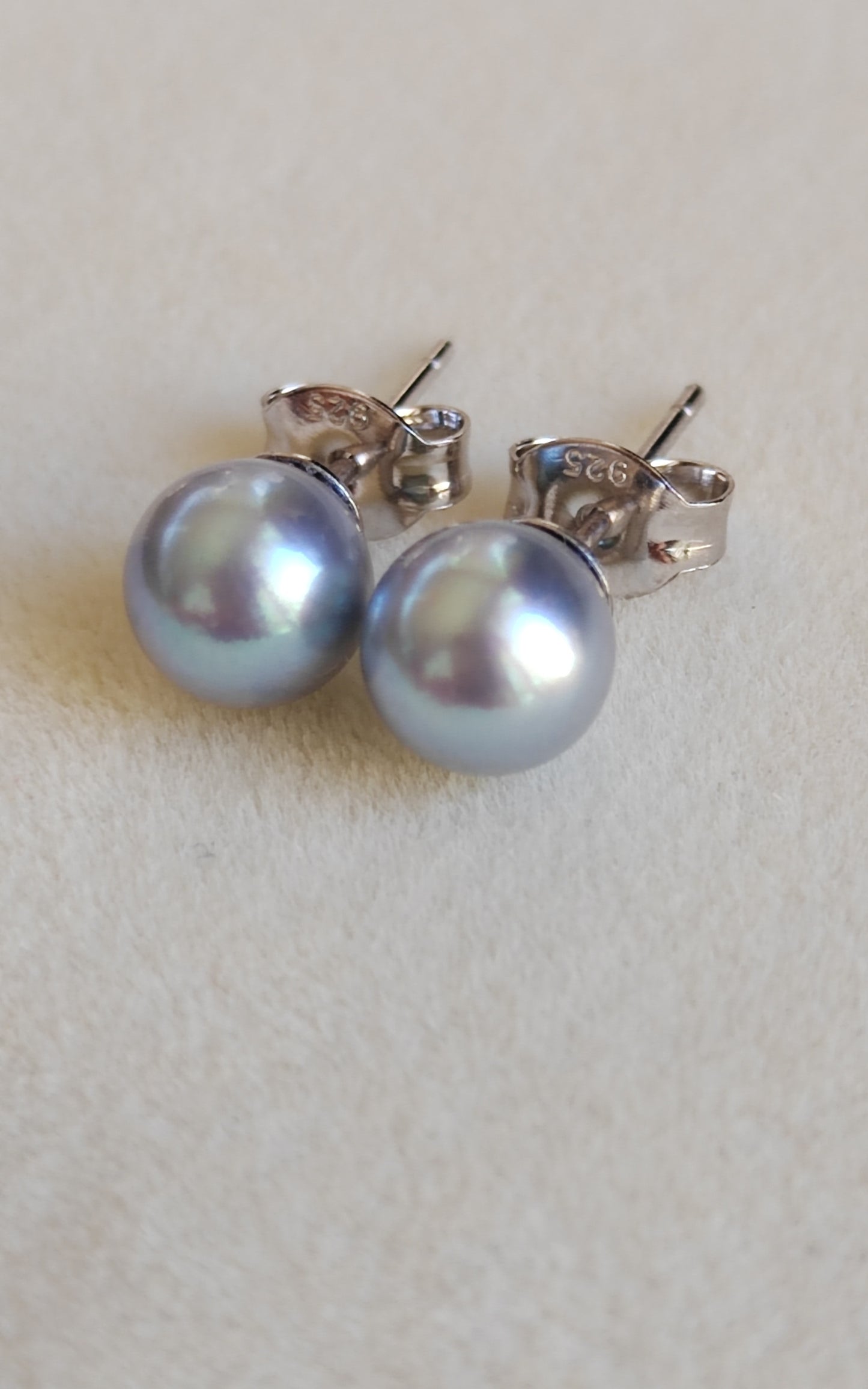 6-6.5mm Genuine silver Akoya pearls Essential earrings studs