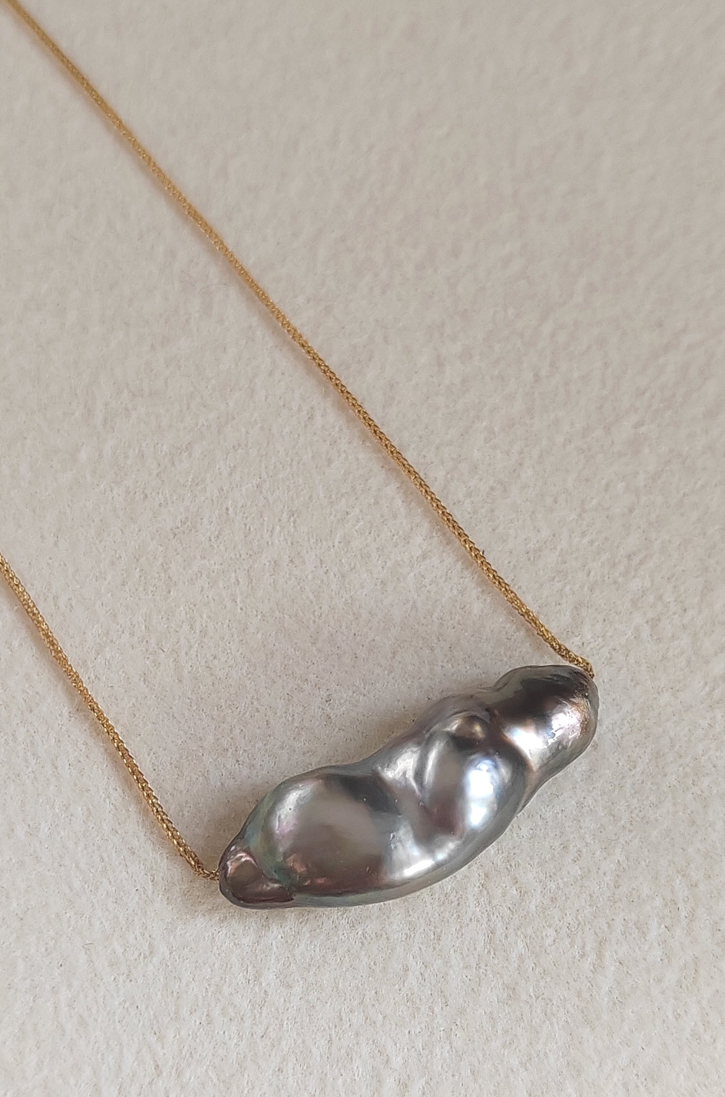 'Mermaid' 18k gold solitaire necklace Genuine Keshi Tahitian south sea pearl 9.6x25.3mm 'Wild'