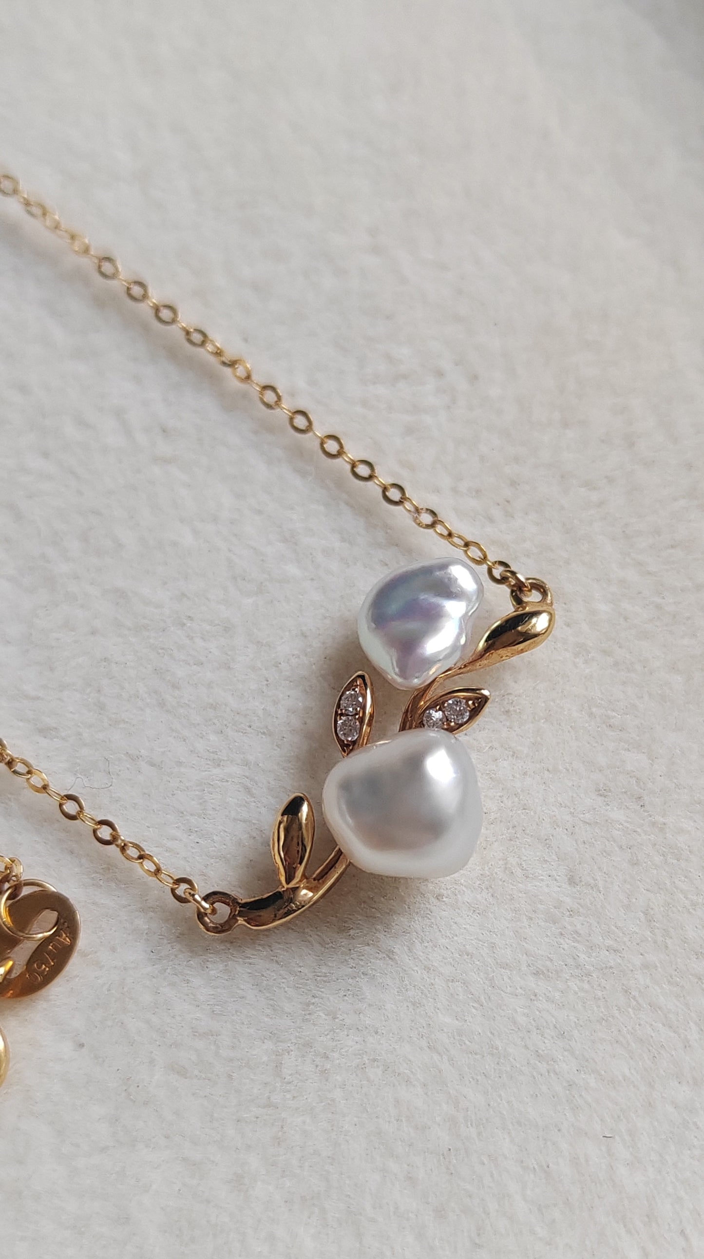 'Blooming flowers' 18k gold necklace genuine south sea Keshi pearls 2.3ct