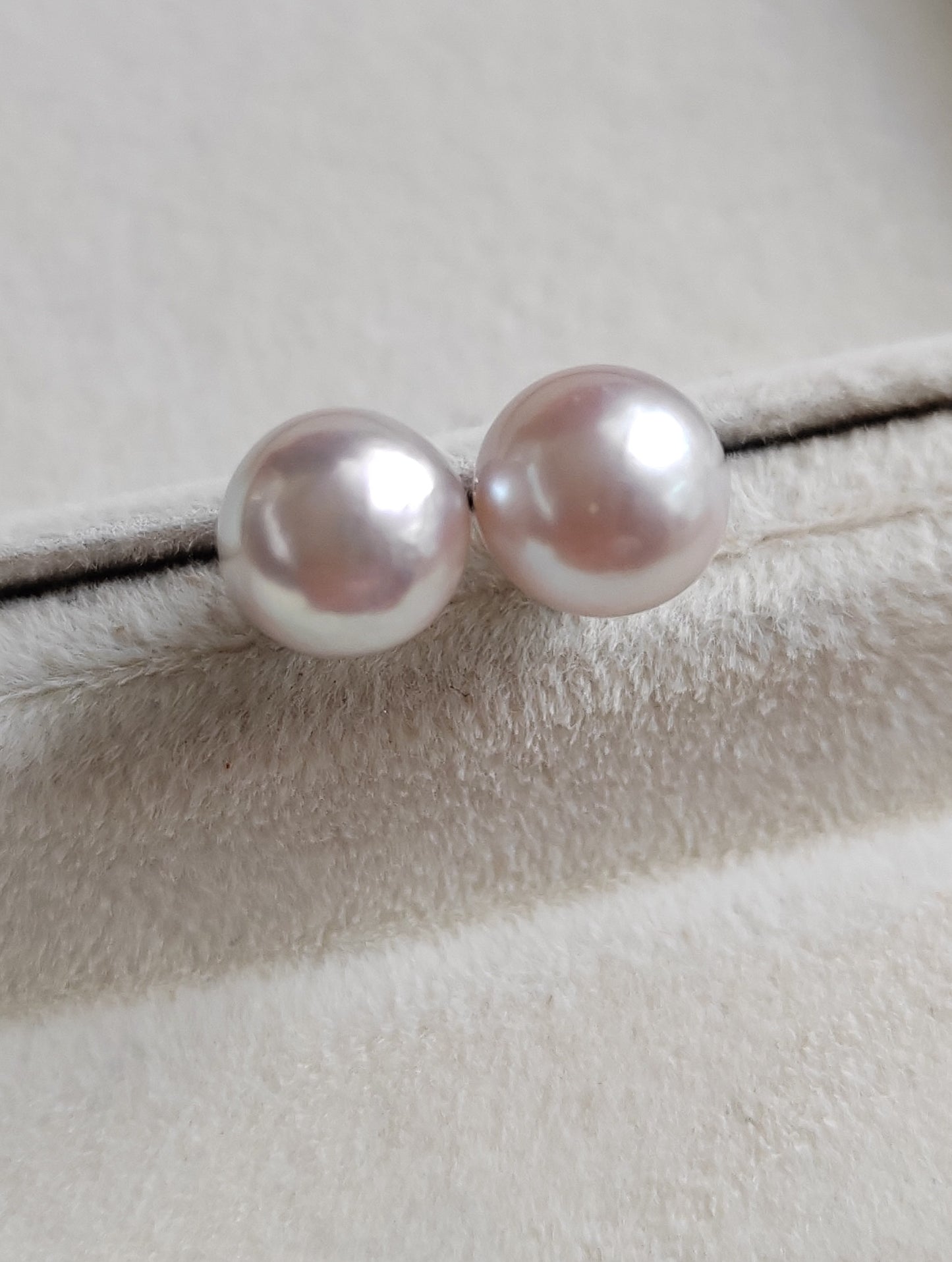 8mm Genuine Akoya pearls Essential earrings studs