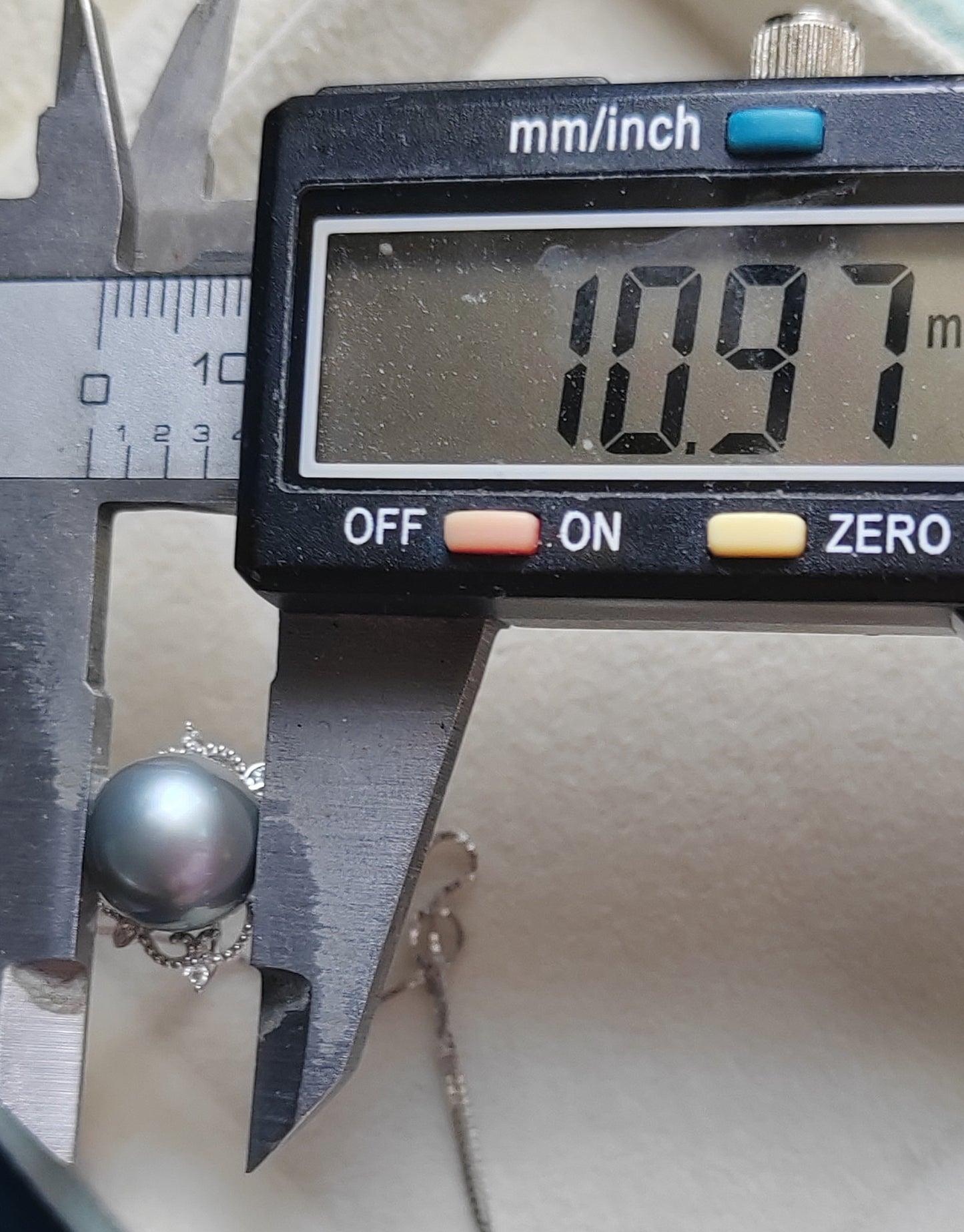 'Modern Rococo' necklace genuine tahitian south sea pearl 10.9mm