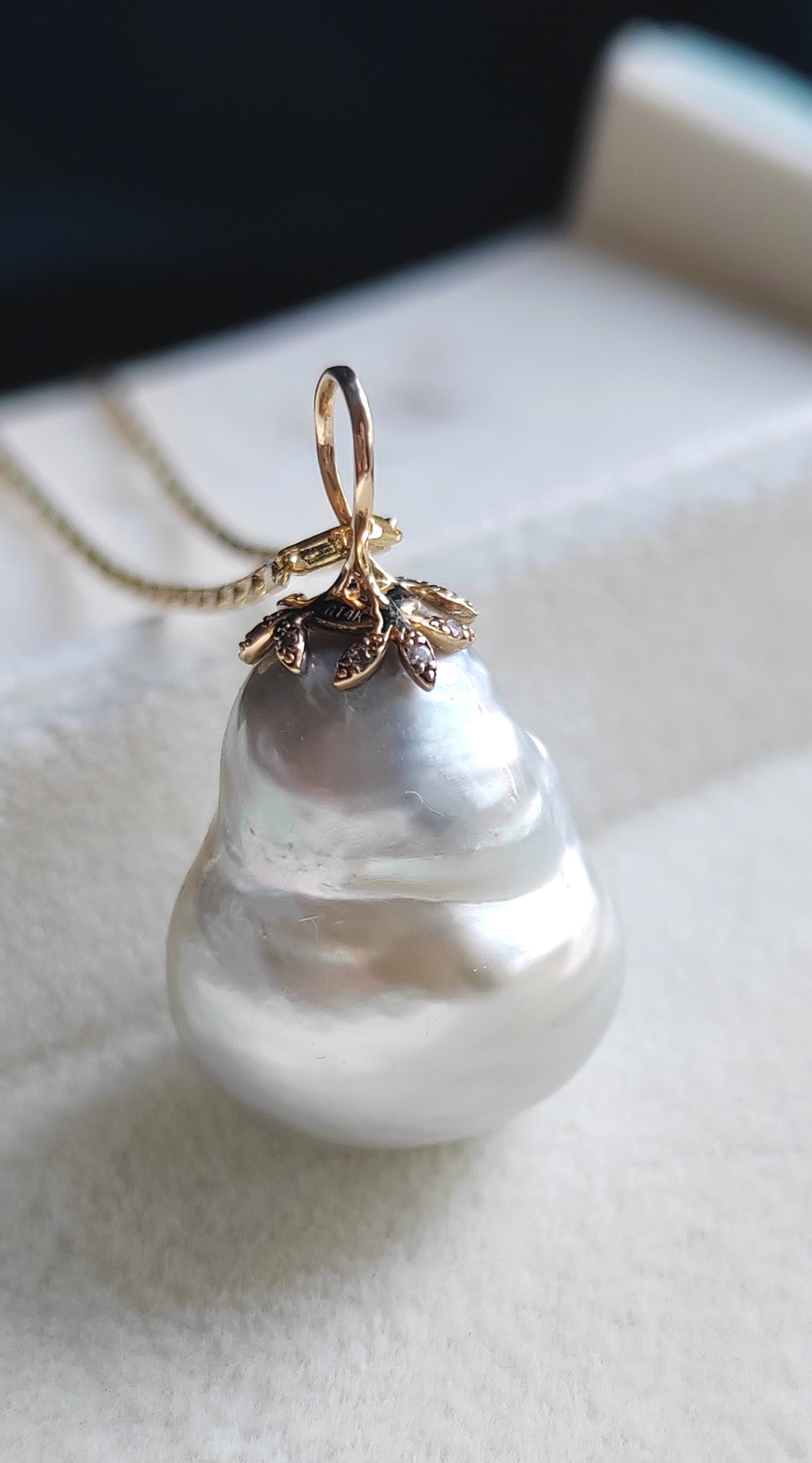 30.4ct Genuine Keshi south Sea pearl 14k gold pendant