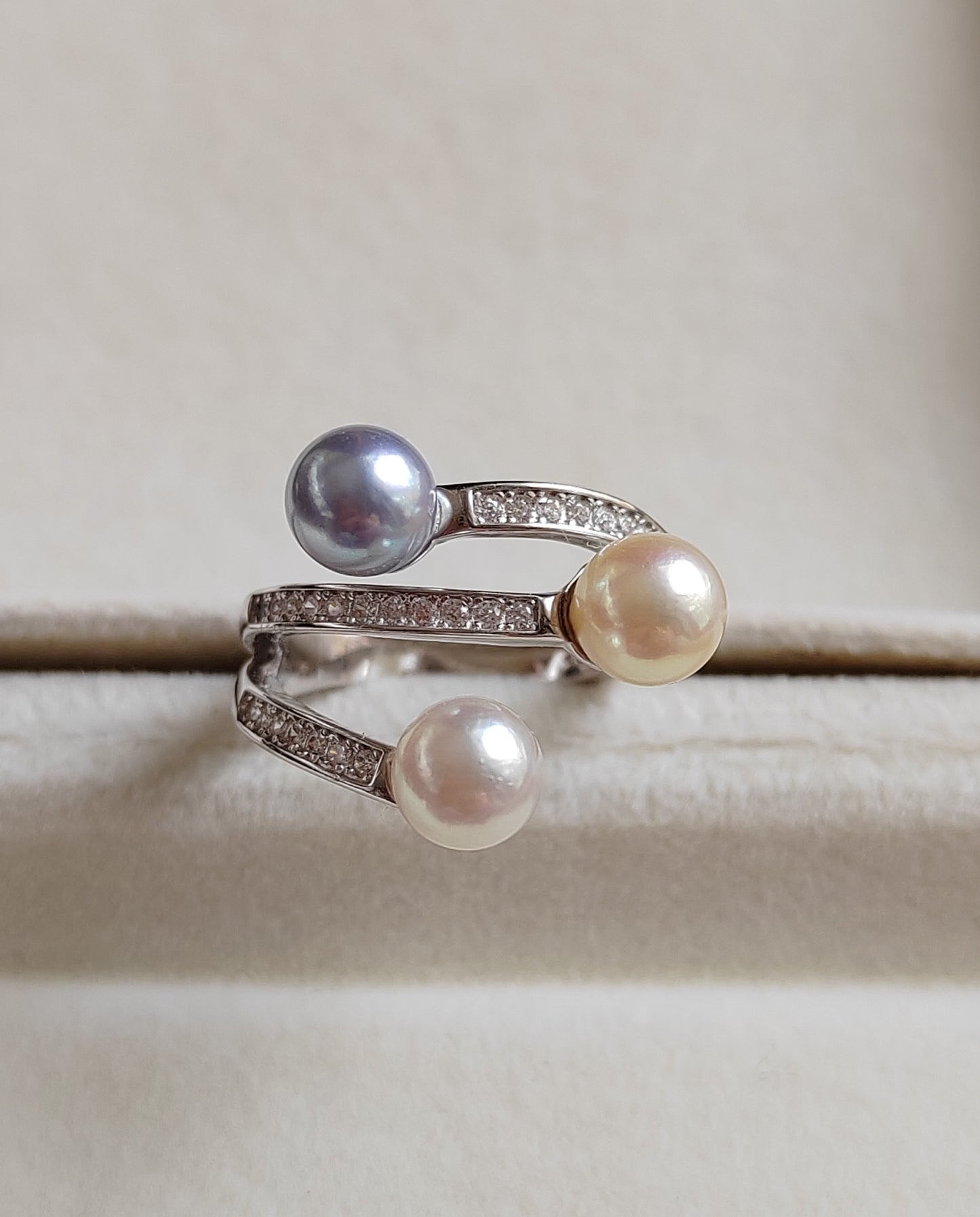 6.2-6.4mm Genuine Japanese akoya pearls triple beauty Ring