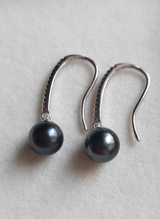 7.7mm Genuine tahitian south sea pearls Round classic dangling earrings