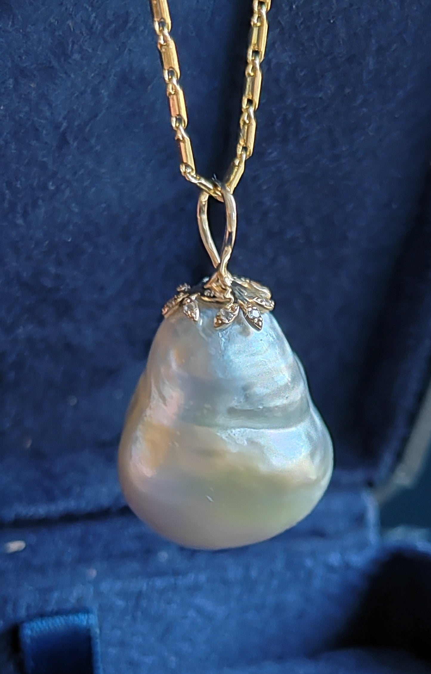 30.4ct Genuine Keshi south Sea pearl 14k gold pendant