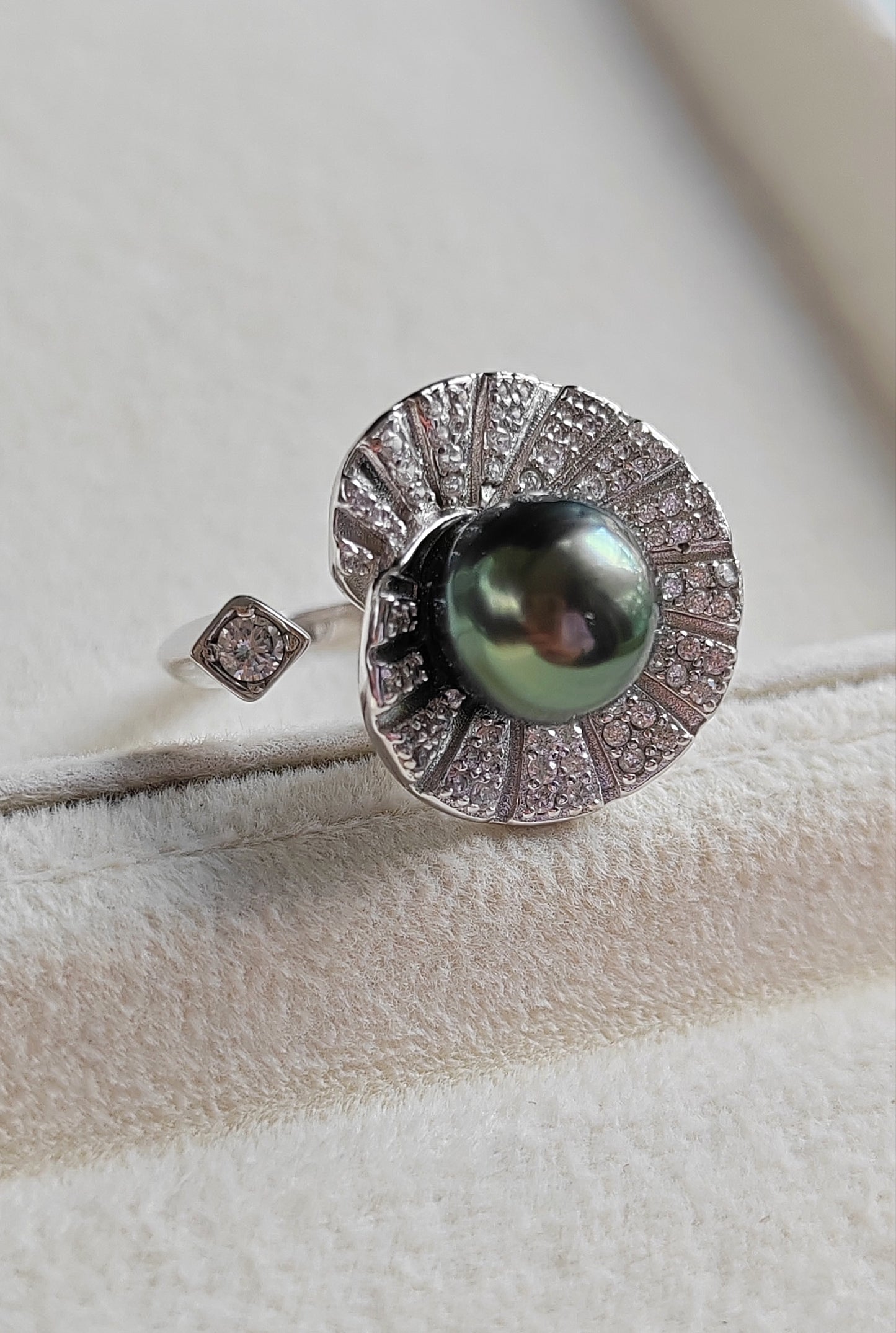 'Green lotus' adjustable ring genuine tahitian south sea pearl 9.3mm