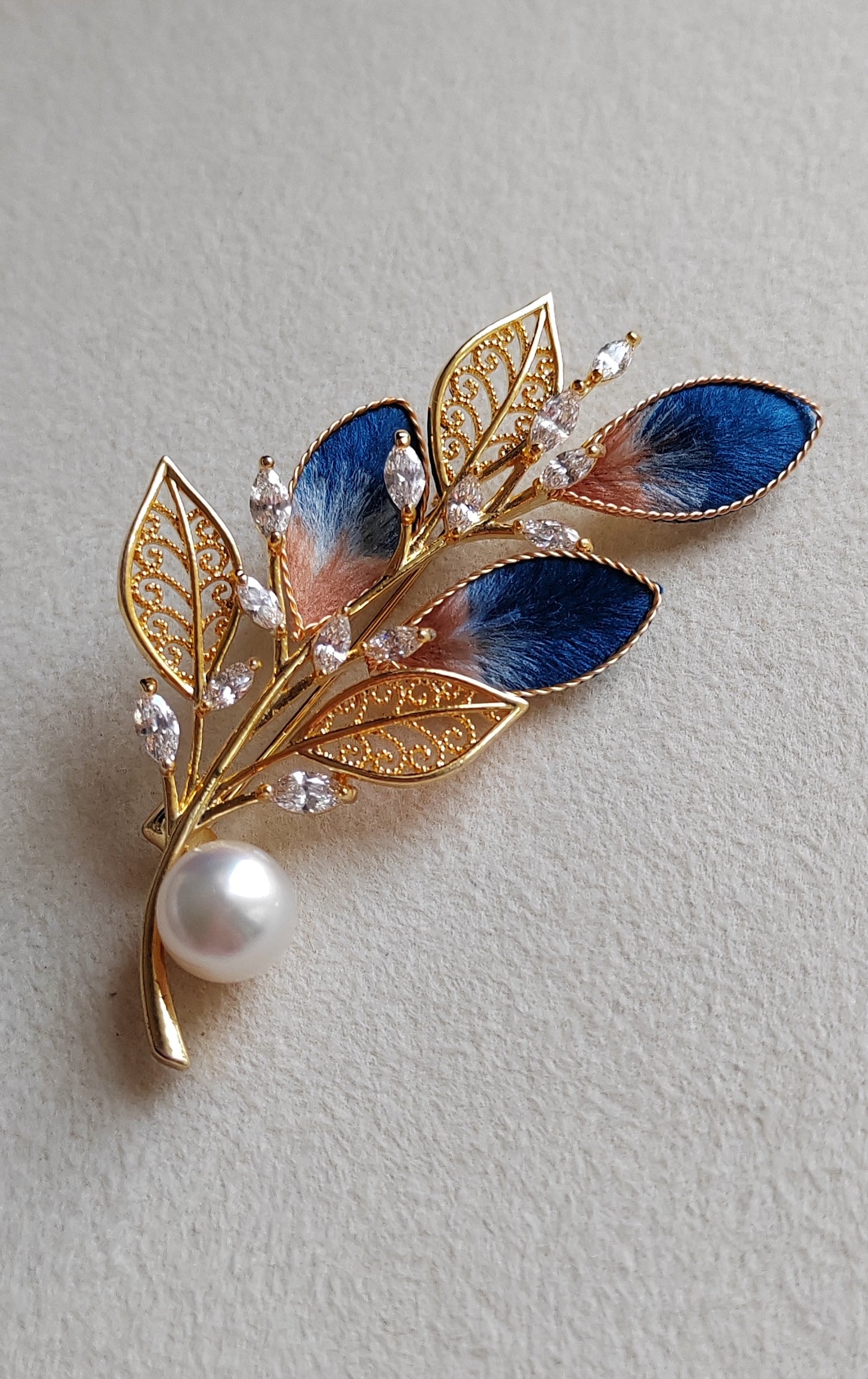 'Early Autumn' brooch genuine south sea white pearl 9.7mm