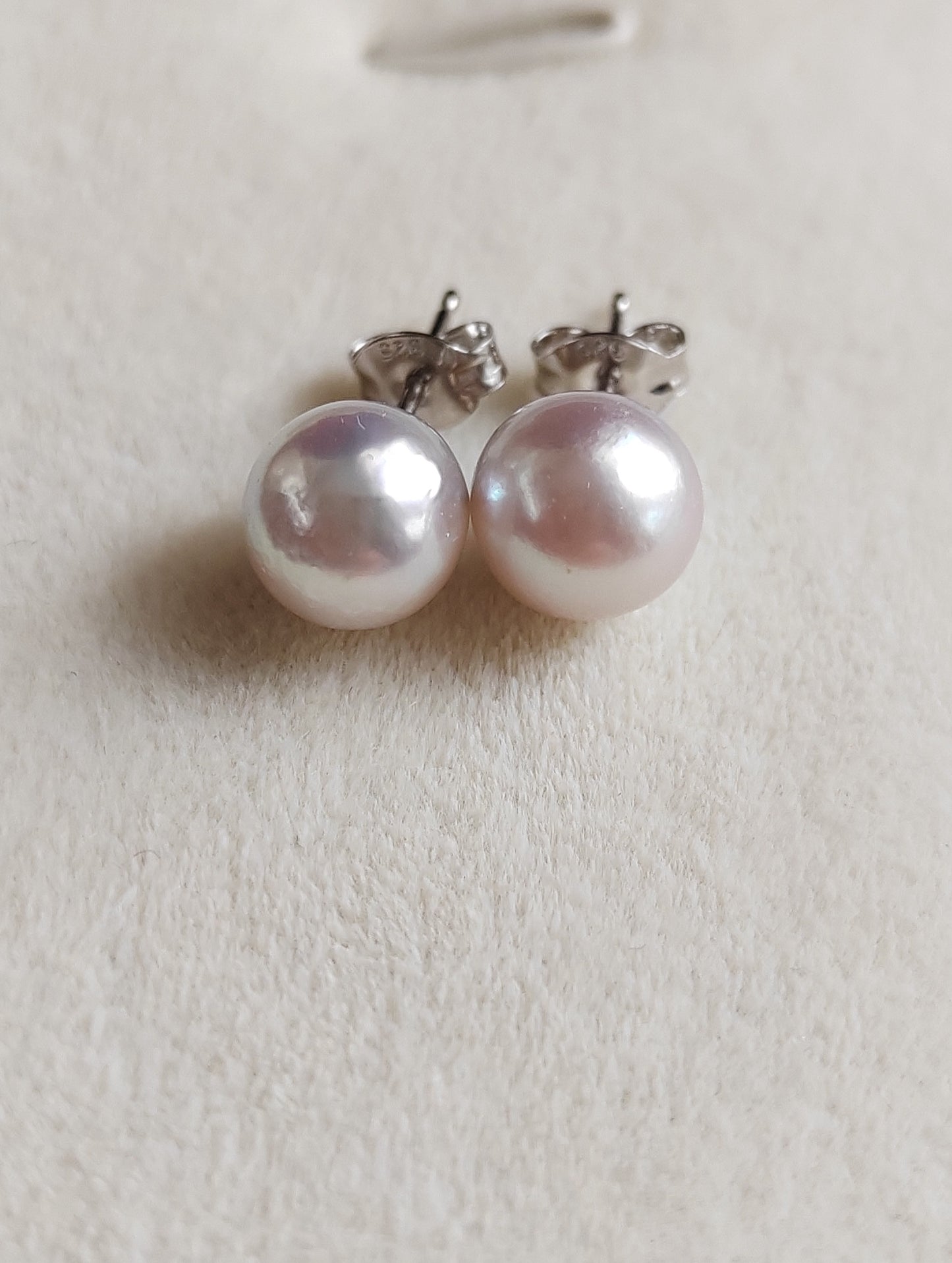8mm Genuine Akoya pearls Essential earrings studs