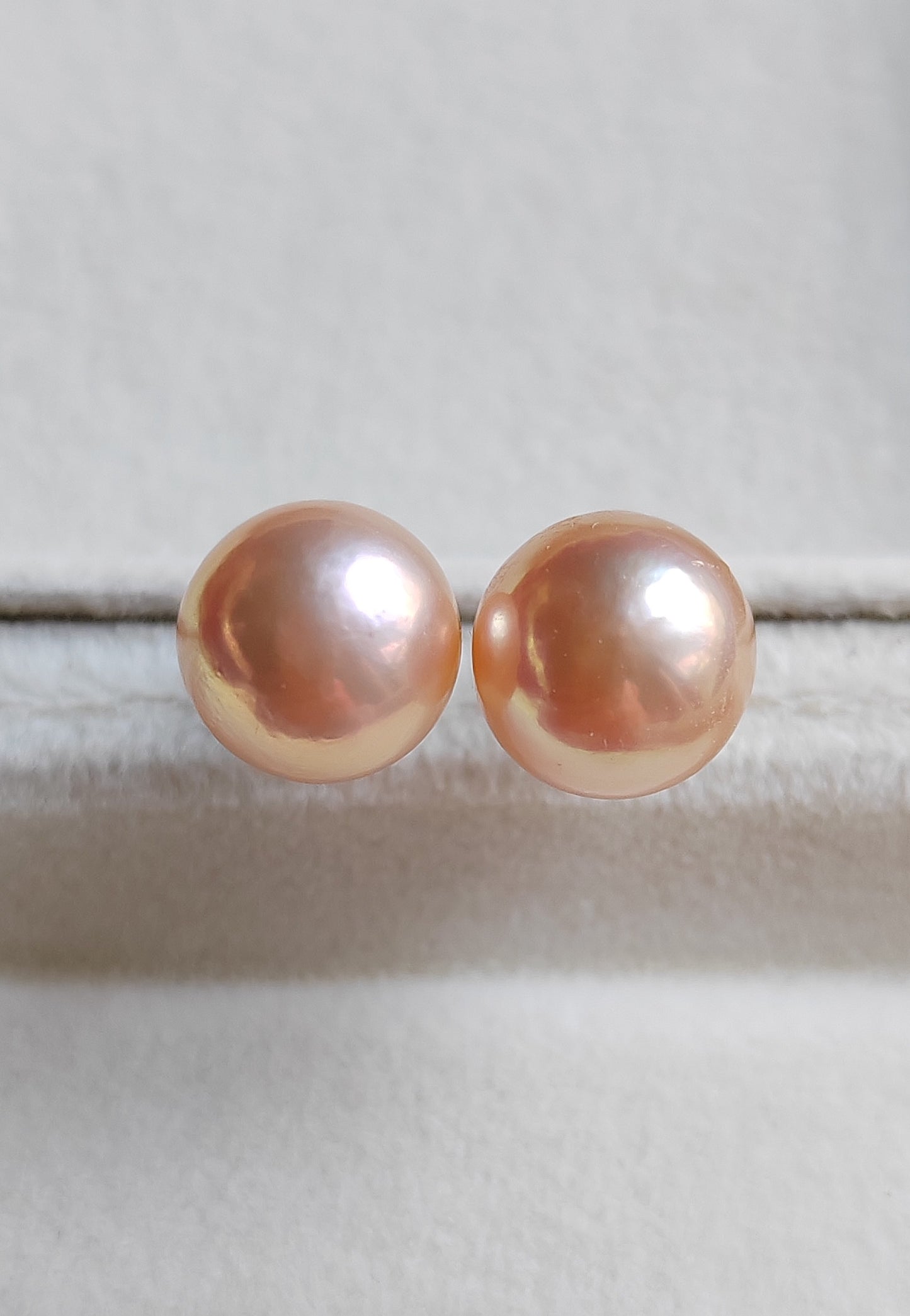 10.2mm Genuine freshwater pearls essential earrings studs Peach