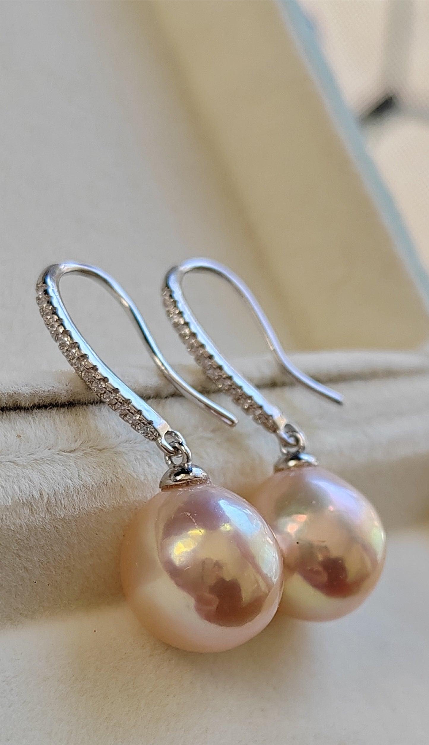 'Fairy Peach' Jewellery set Genuine freshwater pearls 11.8-12.2mm