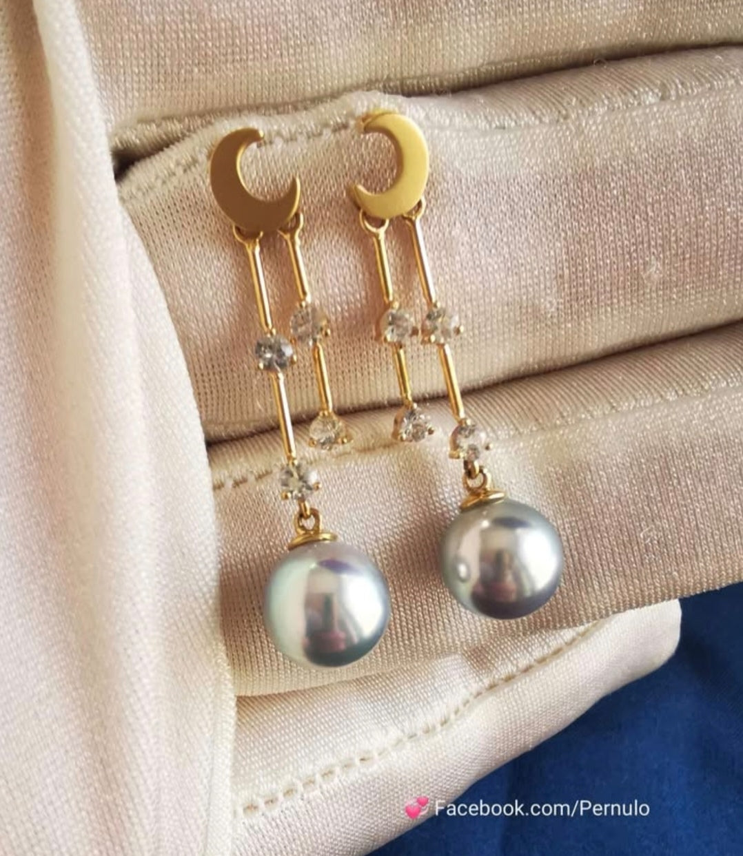 'Blue Moon' earrings 18k gold genuine Japanese akoya pearls 8mm AAAA