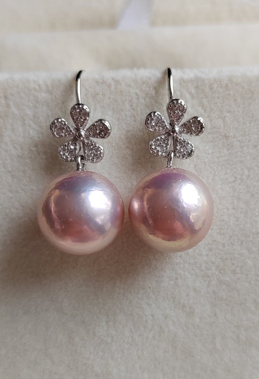 11.4mm Genuine freshwater pearls 'Flowers' earrings
