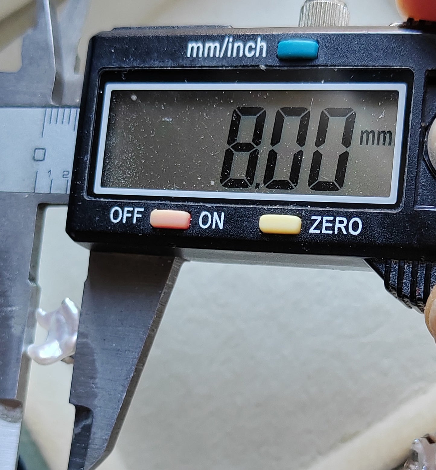 'Wild' earrings studs genuine white south sea Keshi pearls