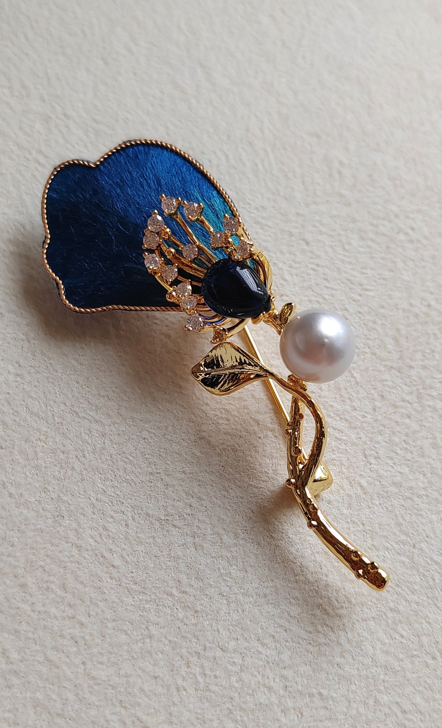 'Lily of the Valley' brooch genuine south sea white pearl 8.9mm