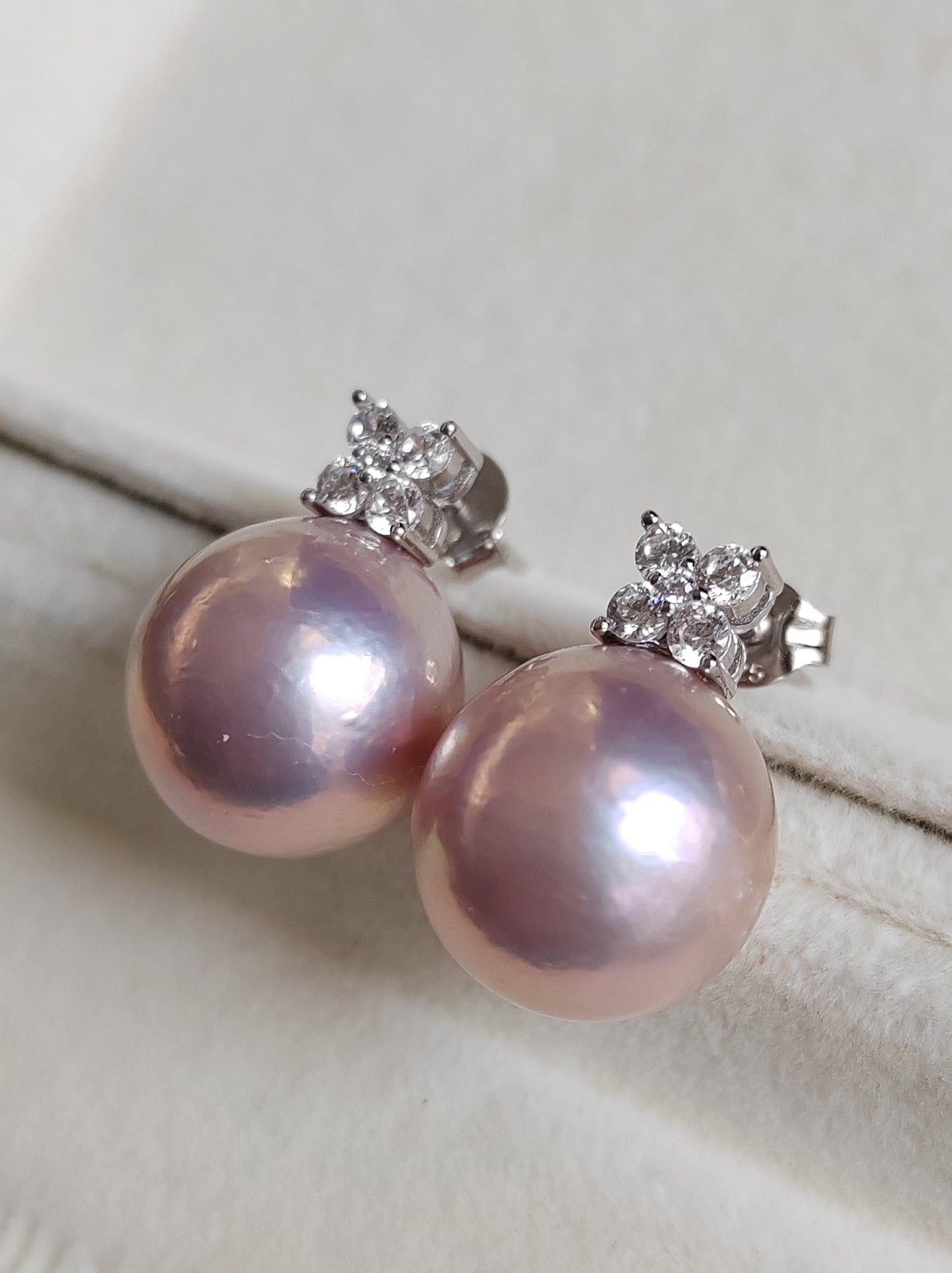'Silver Clovers' jewelry set Genuine freshwater pearls 13-13.4mm