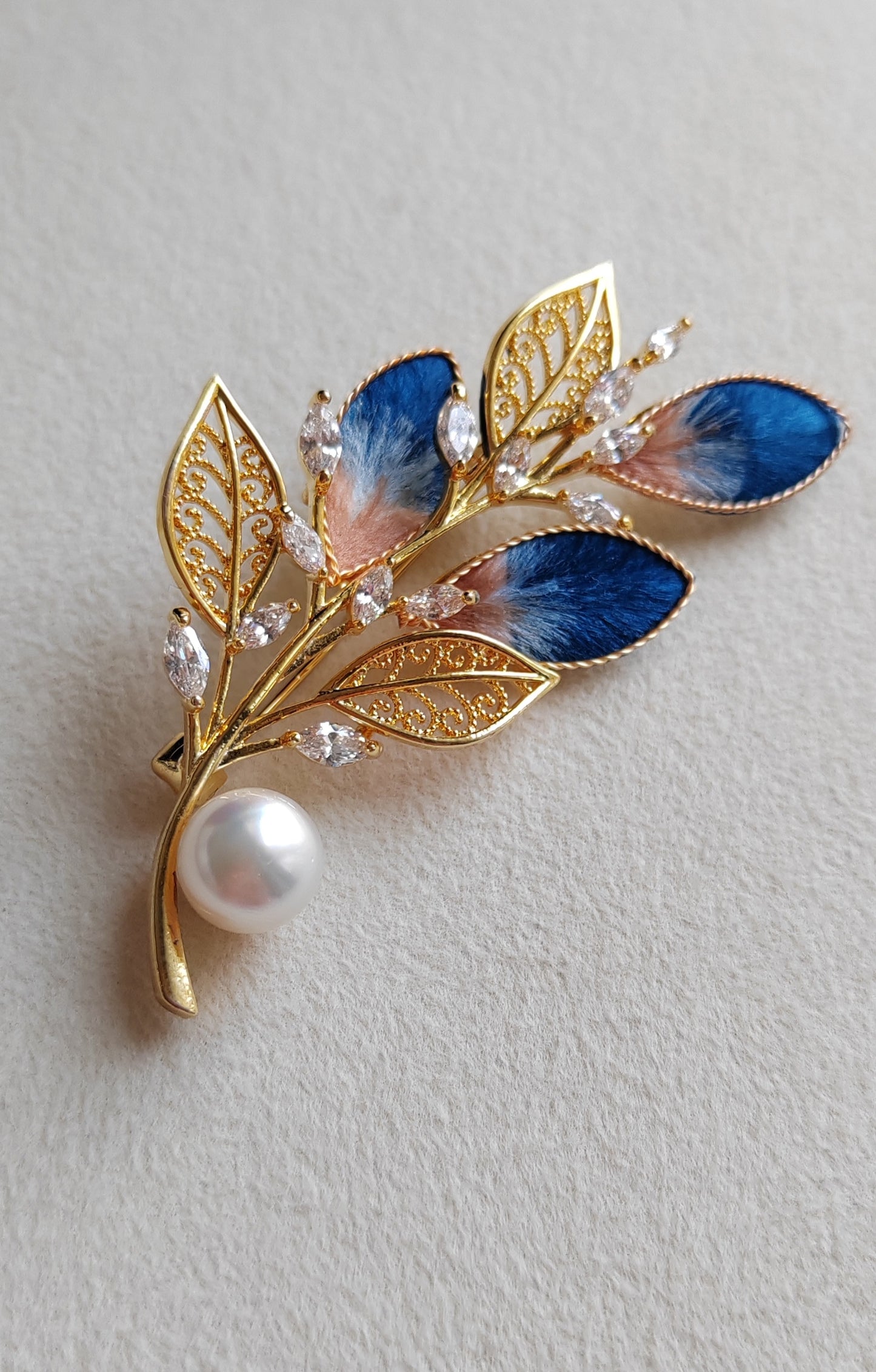 'Early Autumn' brooch genuine south sea white pearl 9.7mm