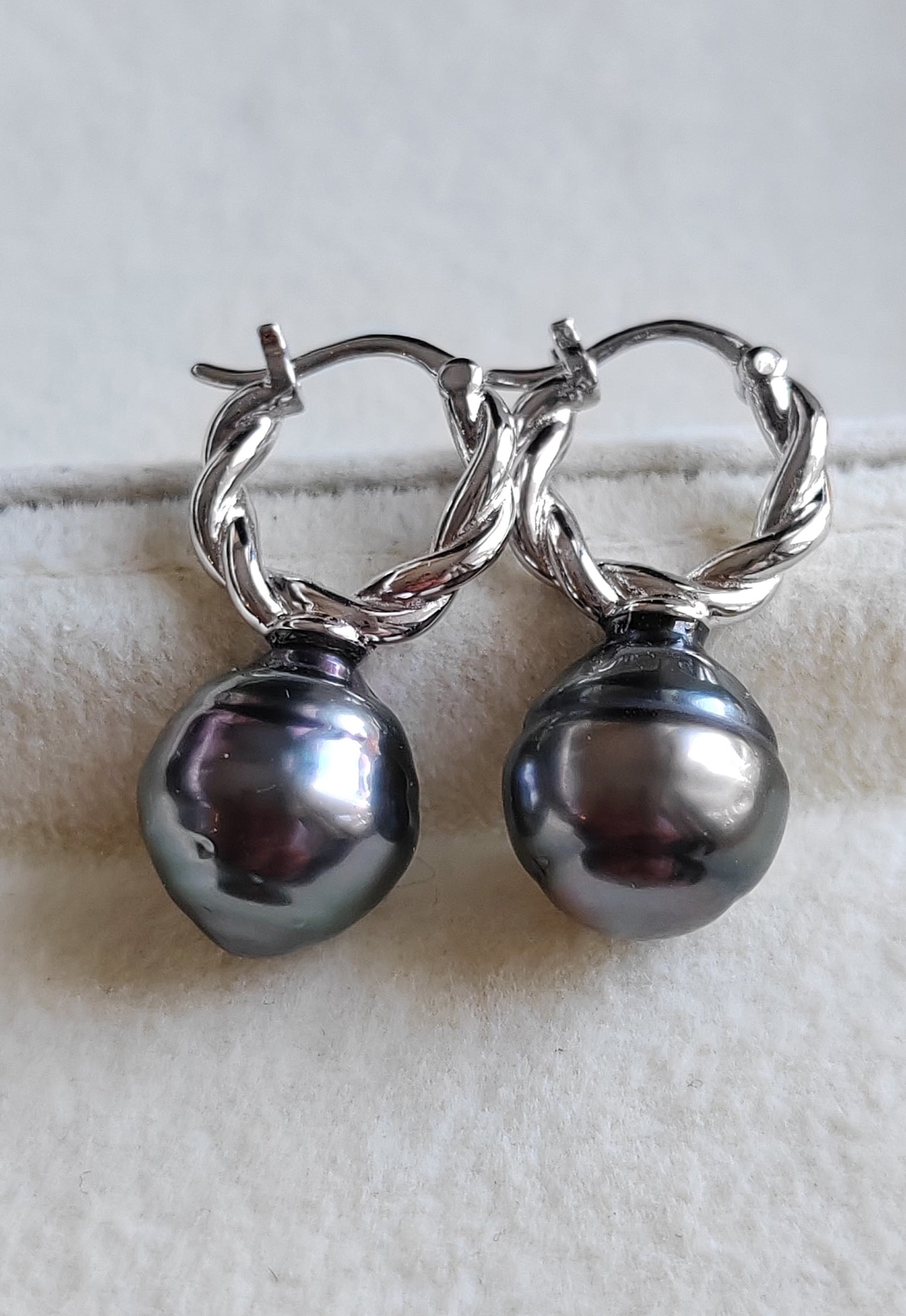 10.5mm Genuine tahitian south sea pearls simple hoops earrings