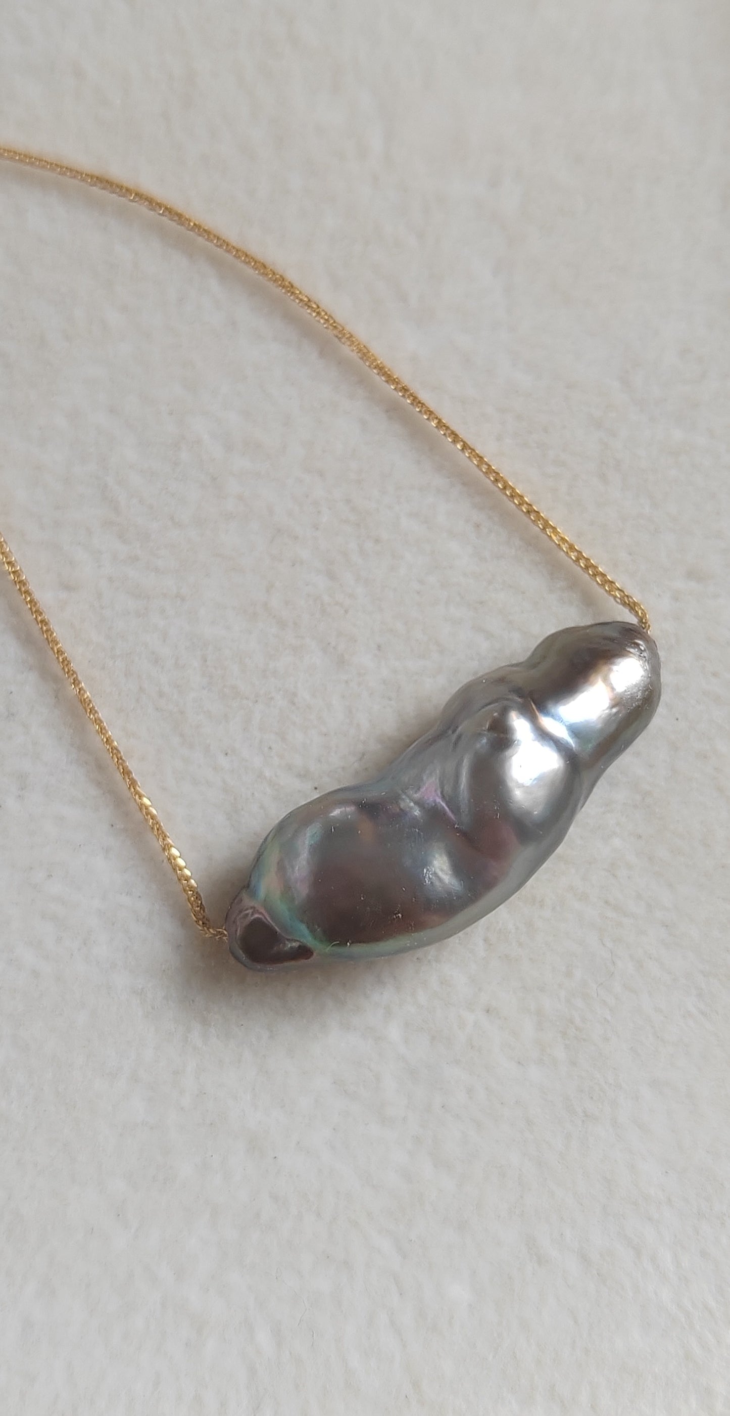 'Mermaid' 18k gold solitaire necklace Genuine Keshi Tahitian south sea pearl 9.6x25.3mm 'Wild'