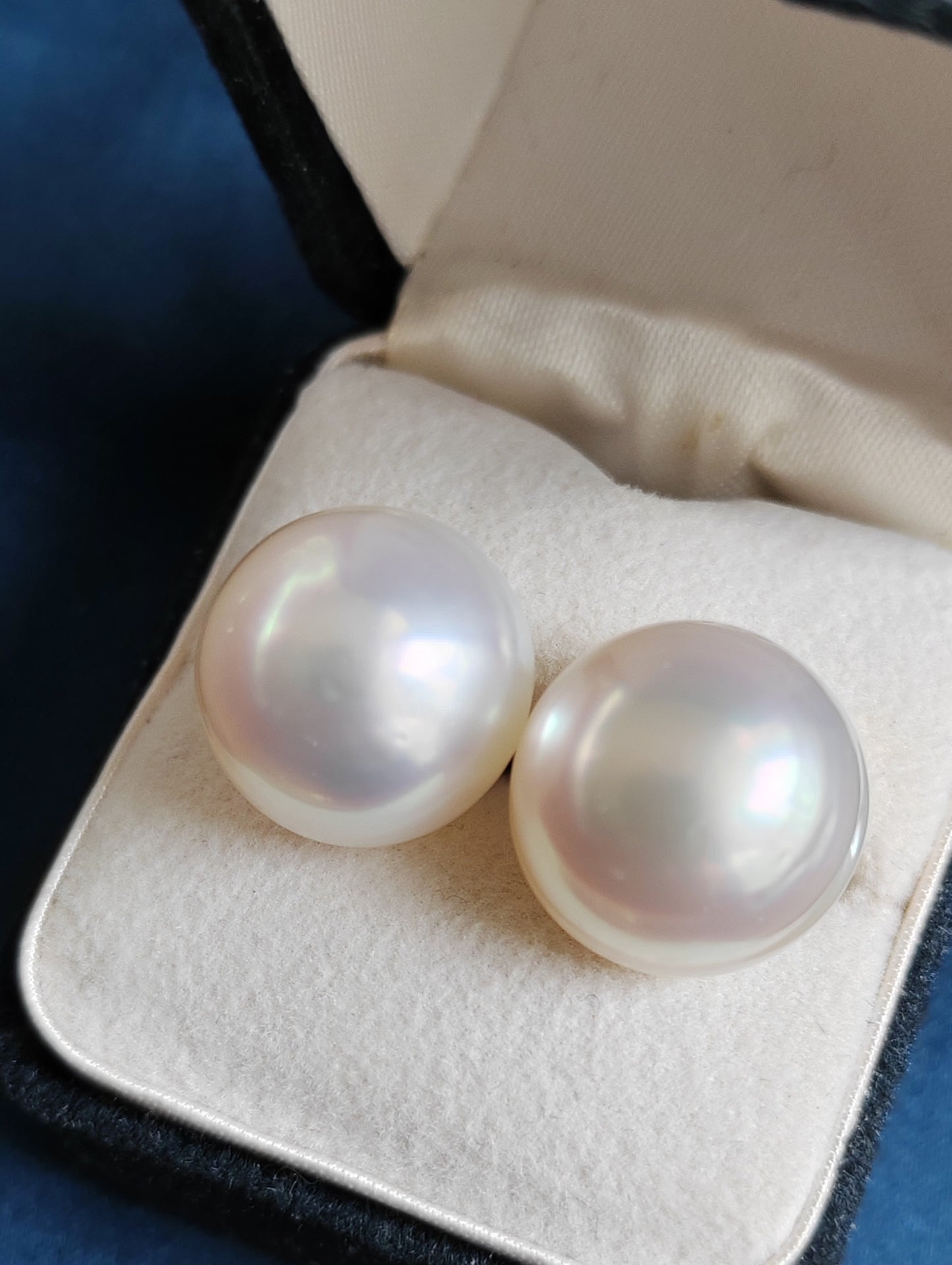 12.9mm Genuine Australian south sea white pearl classic earring studs