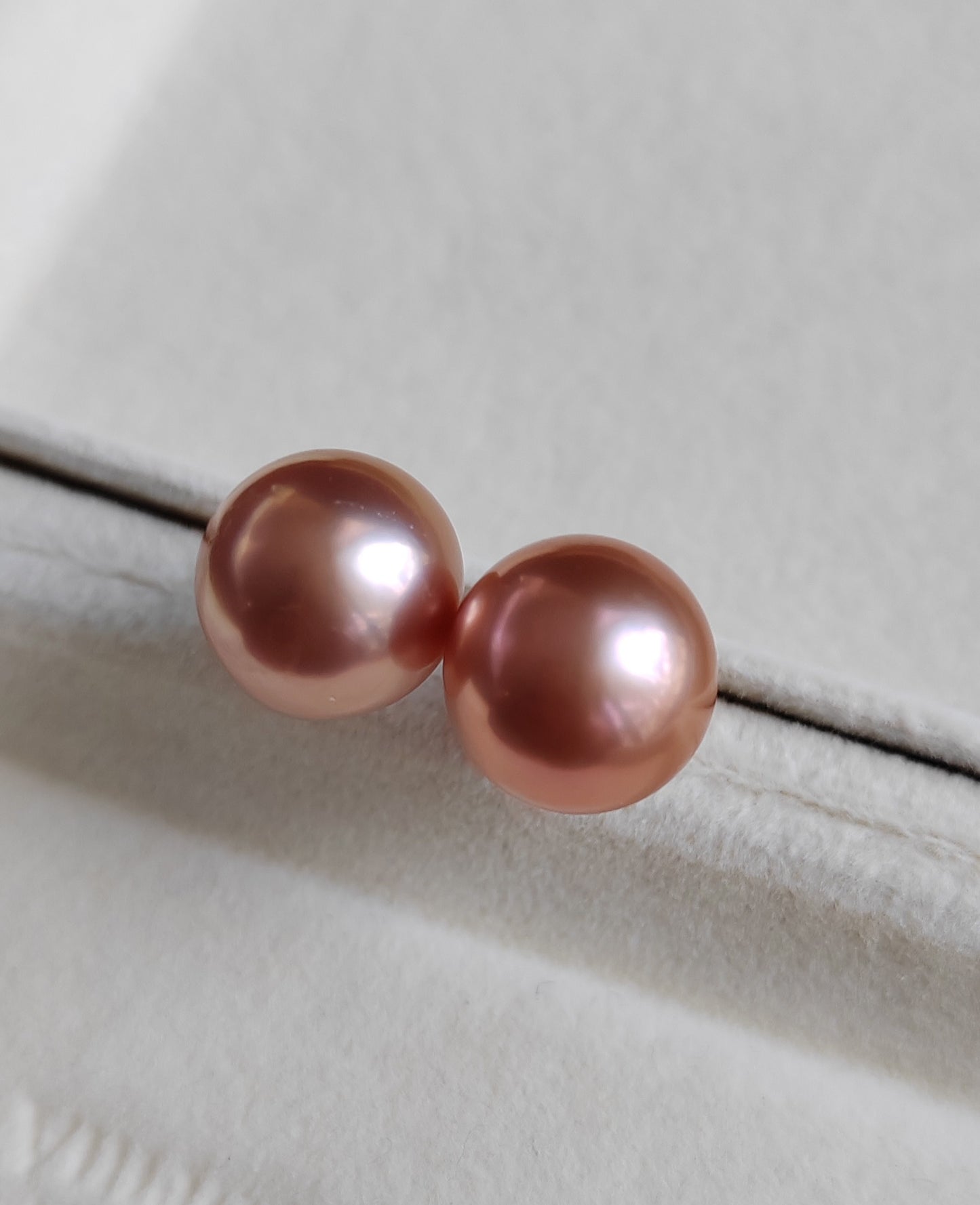 'Chocolate' Pearl earrings studs genuine freshwater pearls 11.8mm