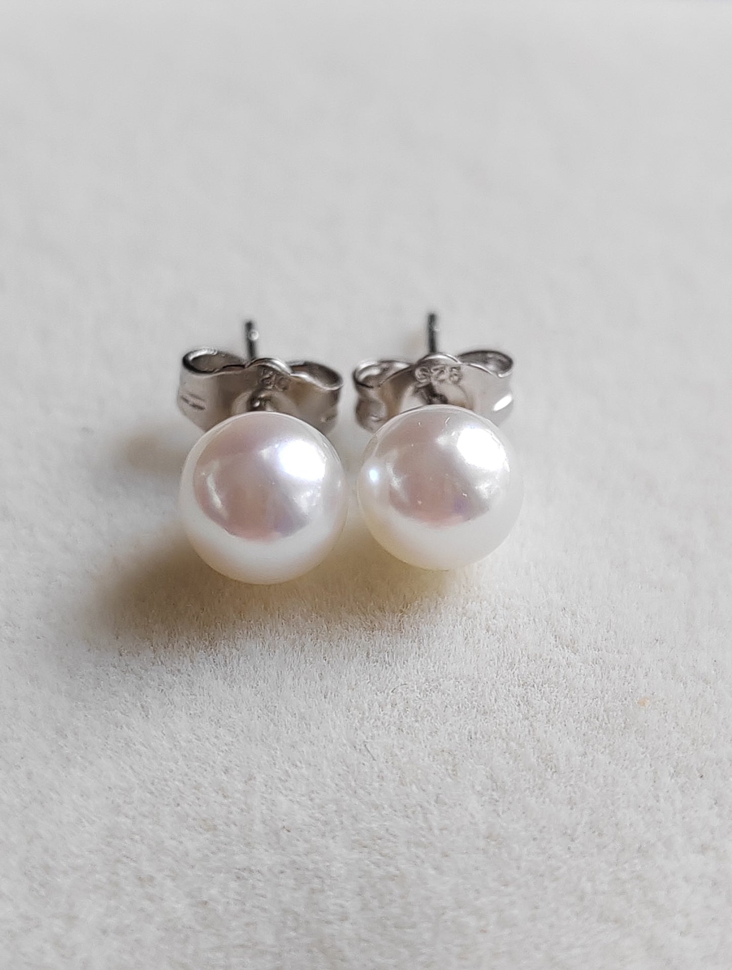 5.5-6mm Genuine Akoya Saltwater pearls every day earrings studs