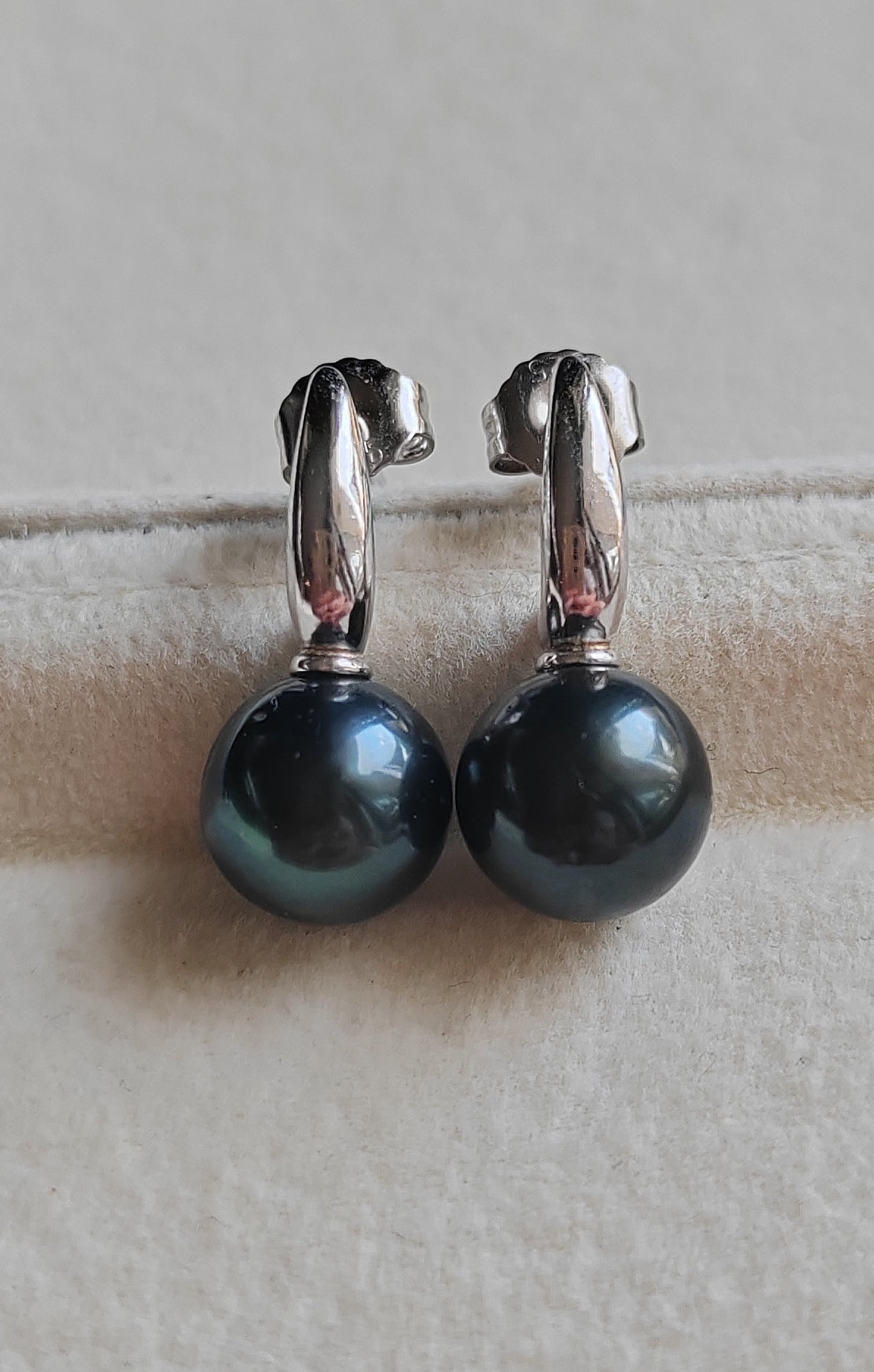 9.9mm Genuine tahitian south sea pearls round classic earrings sterling silver