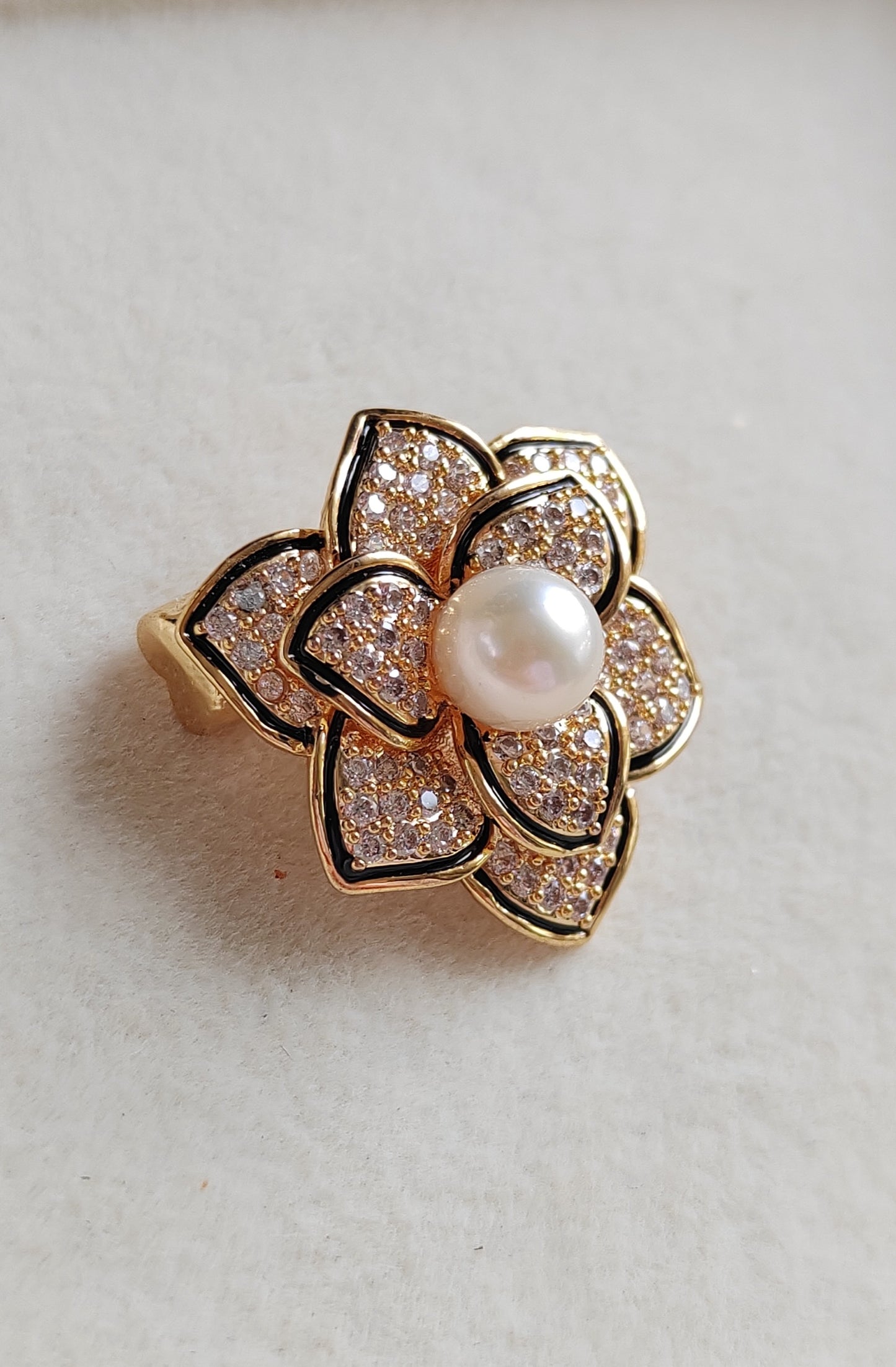 'Little Camellia' Brooch genuine freshwater pearl 6.3mm round