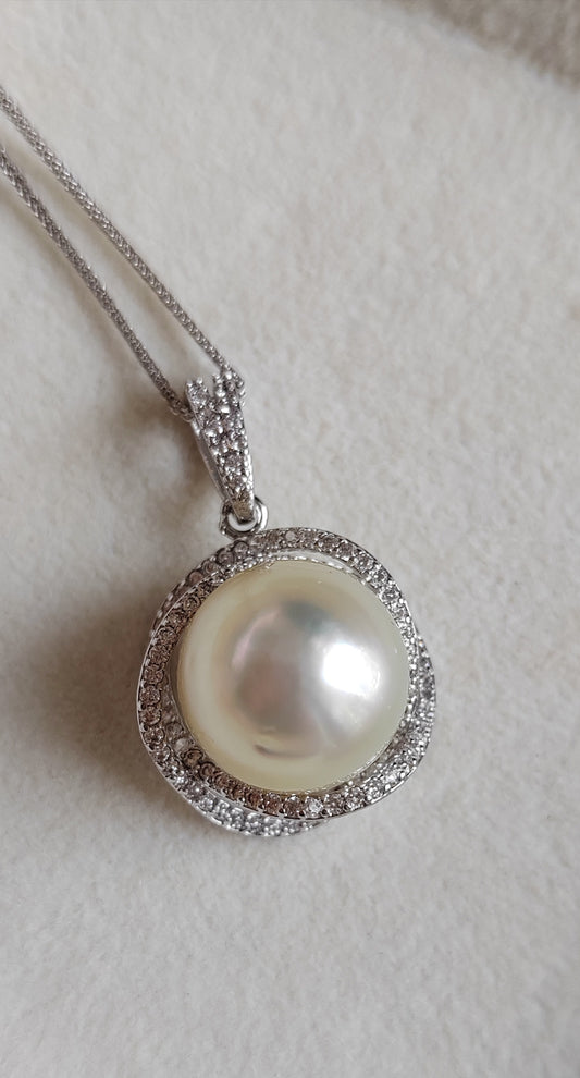 14.1mm Genuine south sea pearl classic pendant